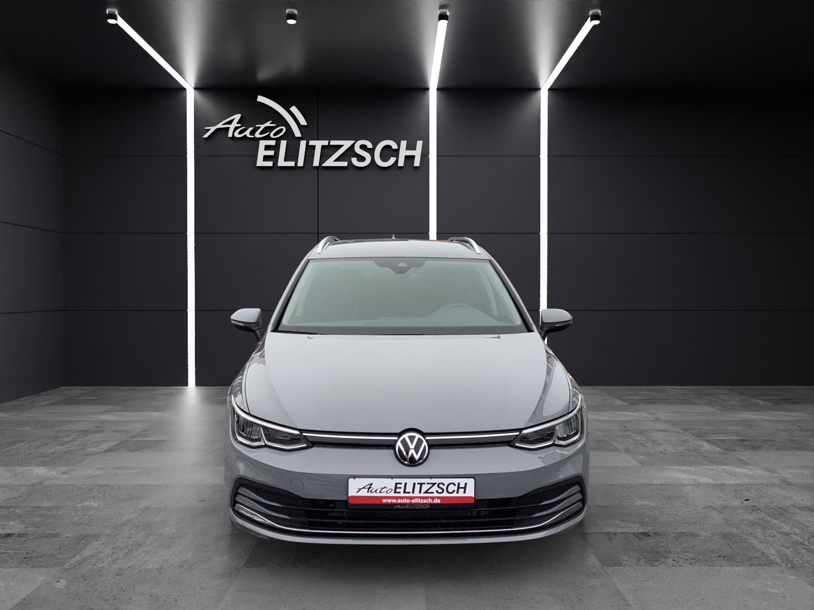 Fahrzeugabbildung Volkswagen Golf VIII Variant TSI Move LED ACC AID NAVI PDC SHZ LM
