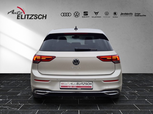 Fahrzeugabbildung Volkswagen Golf VIII Move TDI LED+ ACC STH SHZ RearView PDC