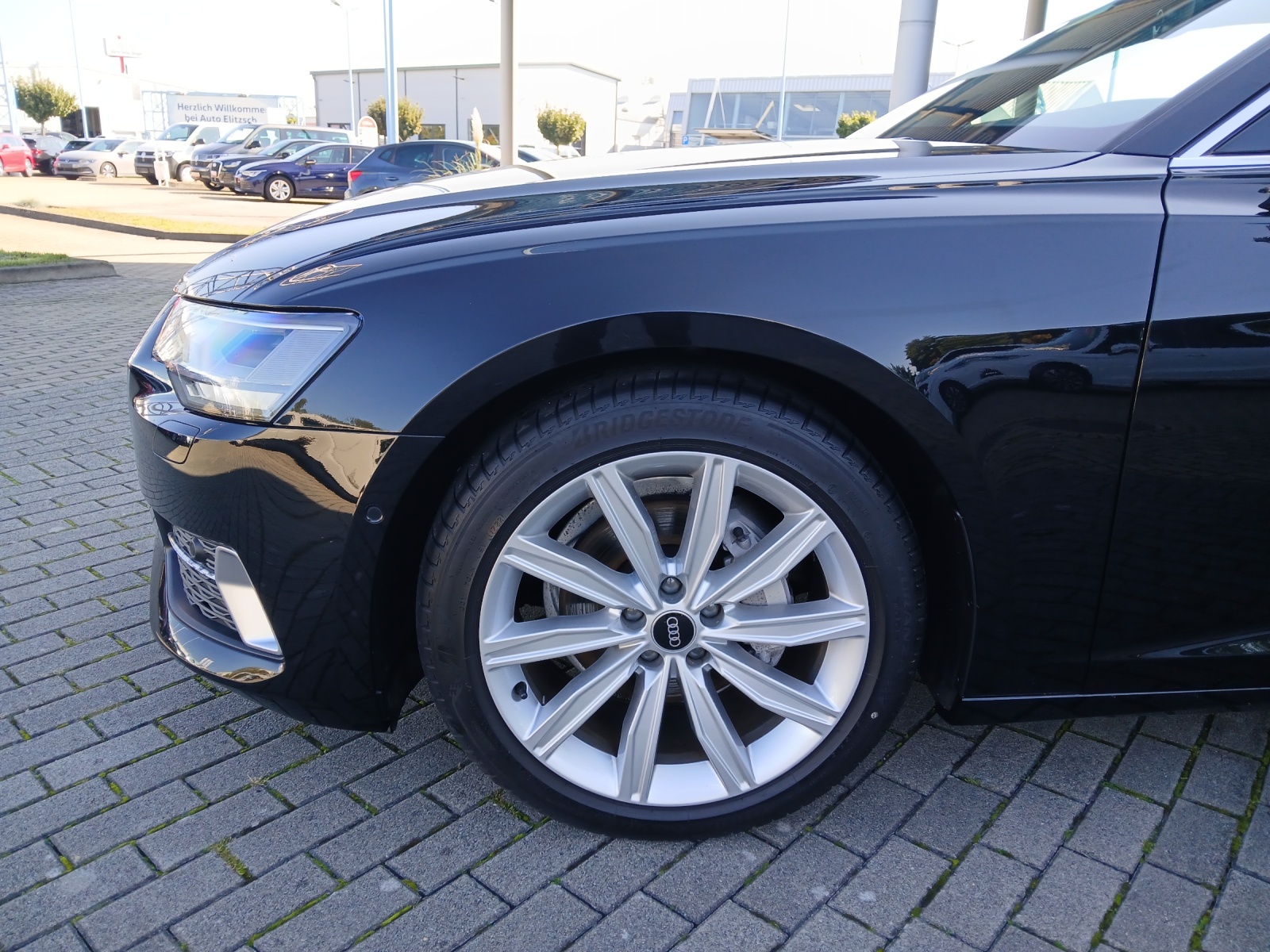 Fahrzeugabbildung Audi A6 Avant 40 TDI sport S-tronic LED Navi Leder ACC RFK SH 19