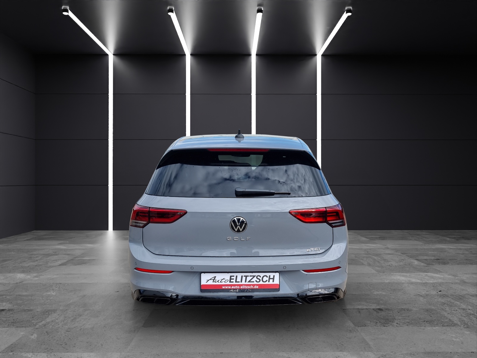 Fahrzeugabbildung Volkswagen Golf VIII R-Line eTSI LED RFK Sound AID SH LM