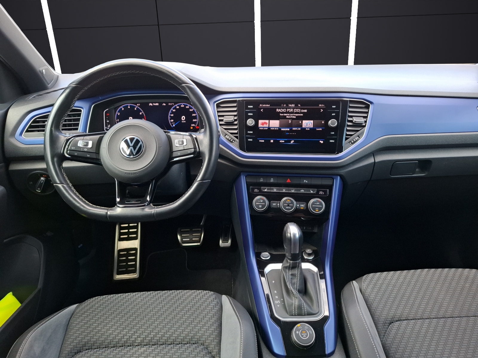 Fahrzeugabbildung Volkswagen T-Roc R DSG 4M LED Navi AID ACC RFK Beats 19