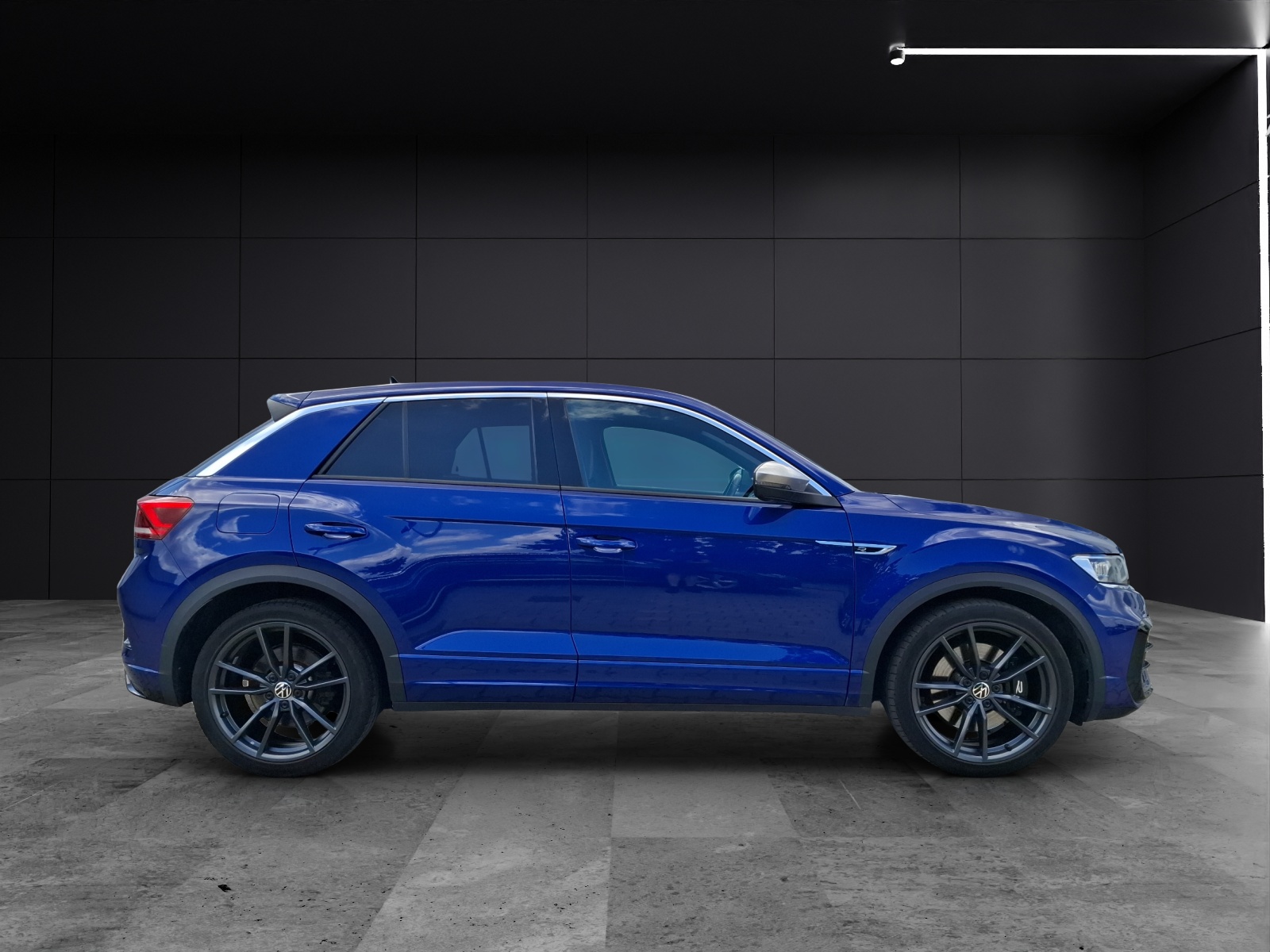 Fahrzeugabbildung Volkswagen T-Roc R DSG 4M LED Navi AID ACC RFK Beats 19