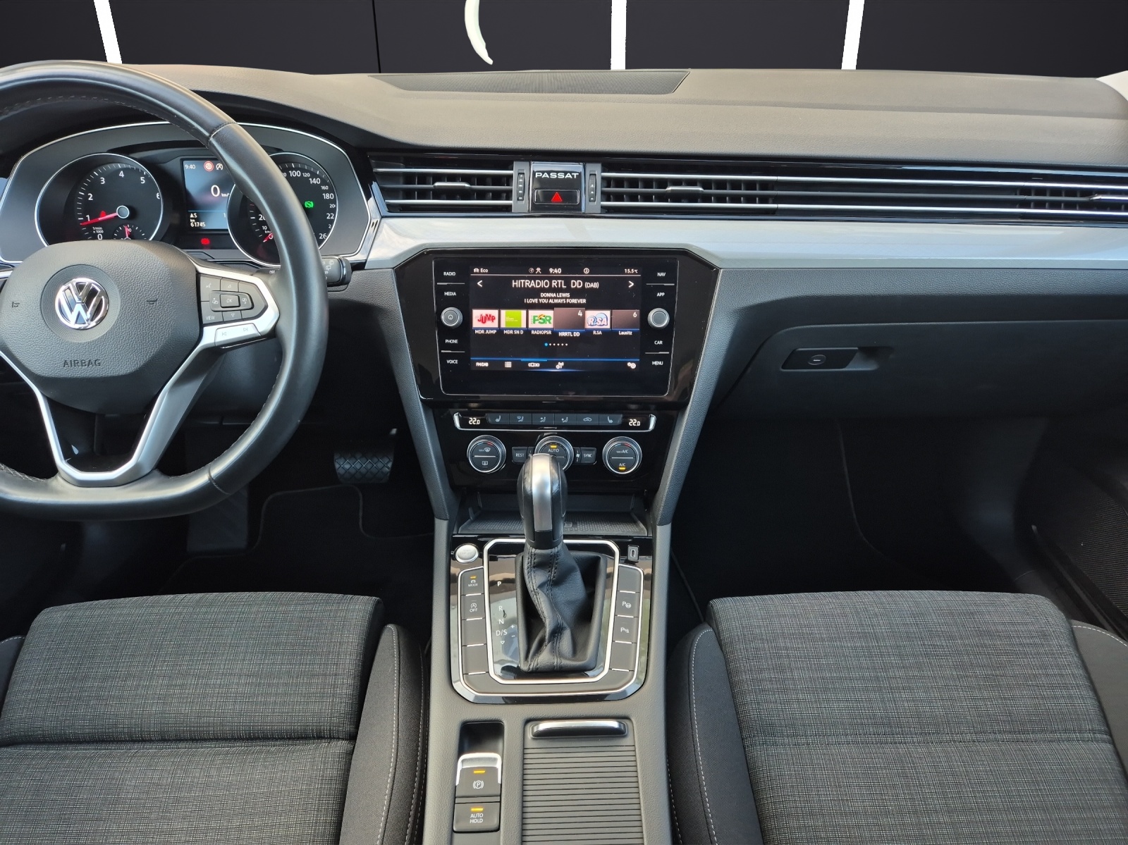 Fahrzeugabbildung Volkswagen Passat Variant TSI Business DSG Matrix Navi ACC RFK SH 18