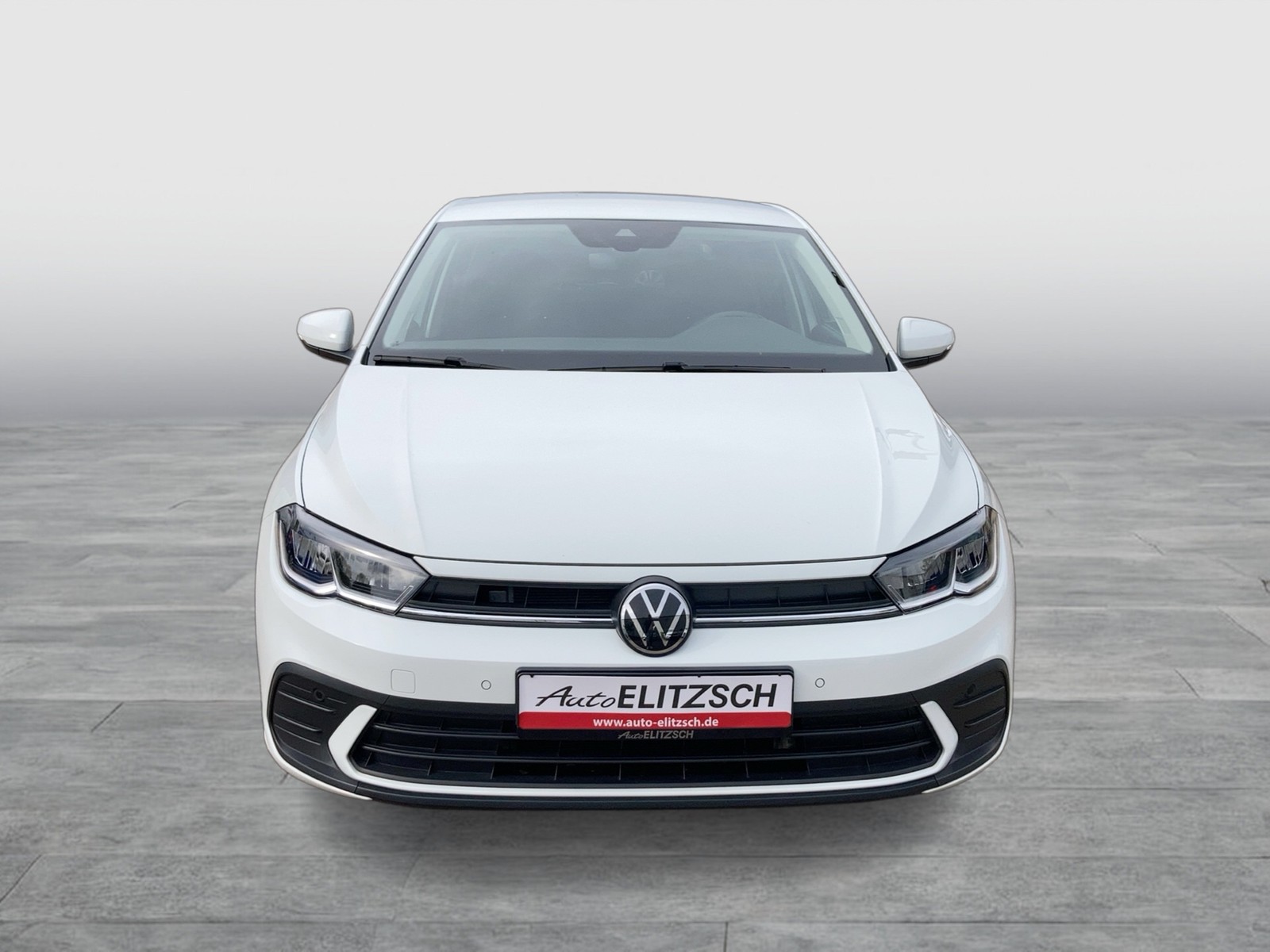 Fahrzeugabbildung Volkswagen Polo TSI Active DSG LED Navi AID ACC PDC SH