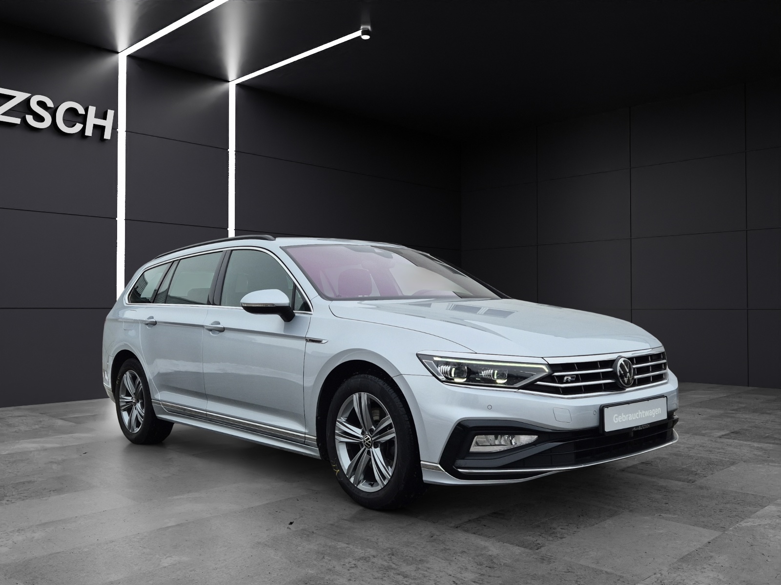 Fahrzeugabbildung Volkswagen Passat Variant TSI R-Line DSG Matrix Navi AID ACC RFK SH