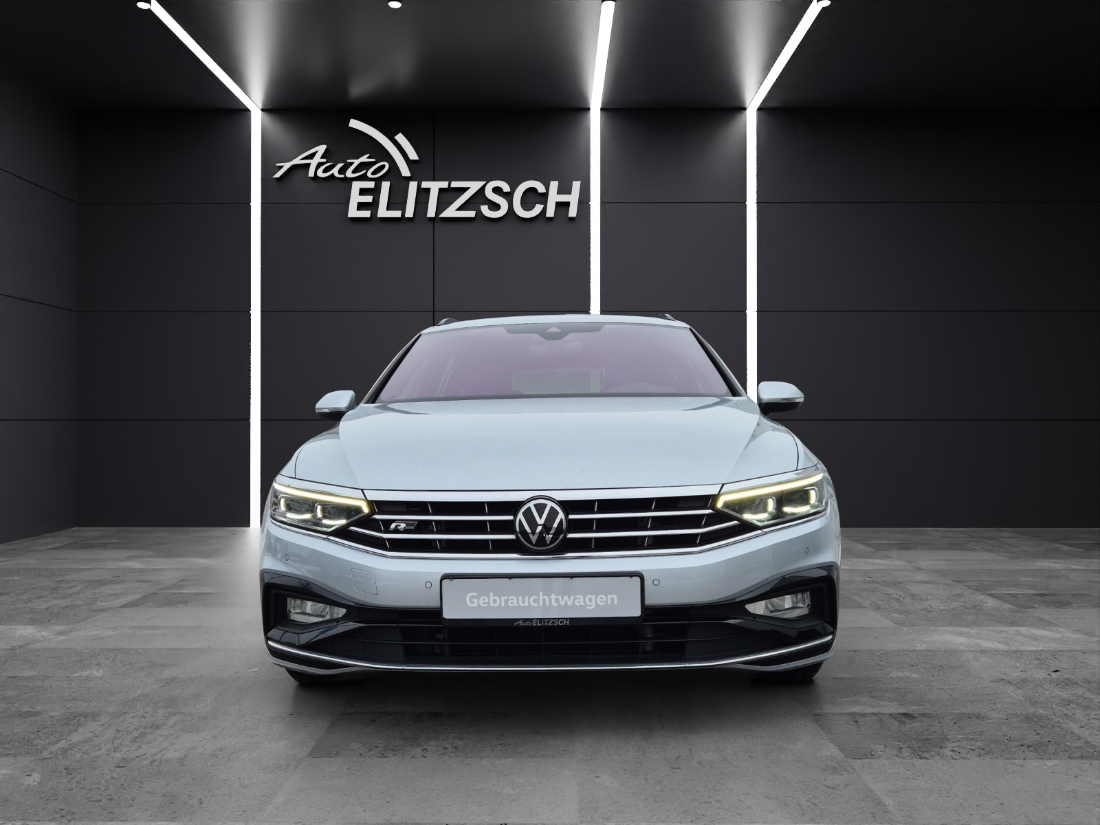 Fahrzeugabbildung Volkswagen Passat Variant TSI R-Line DSG Matrix Navi AID ACC RFK SH