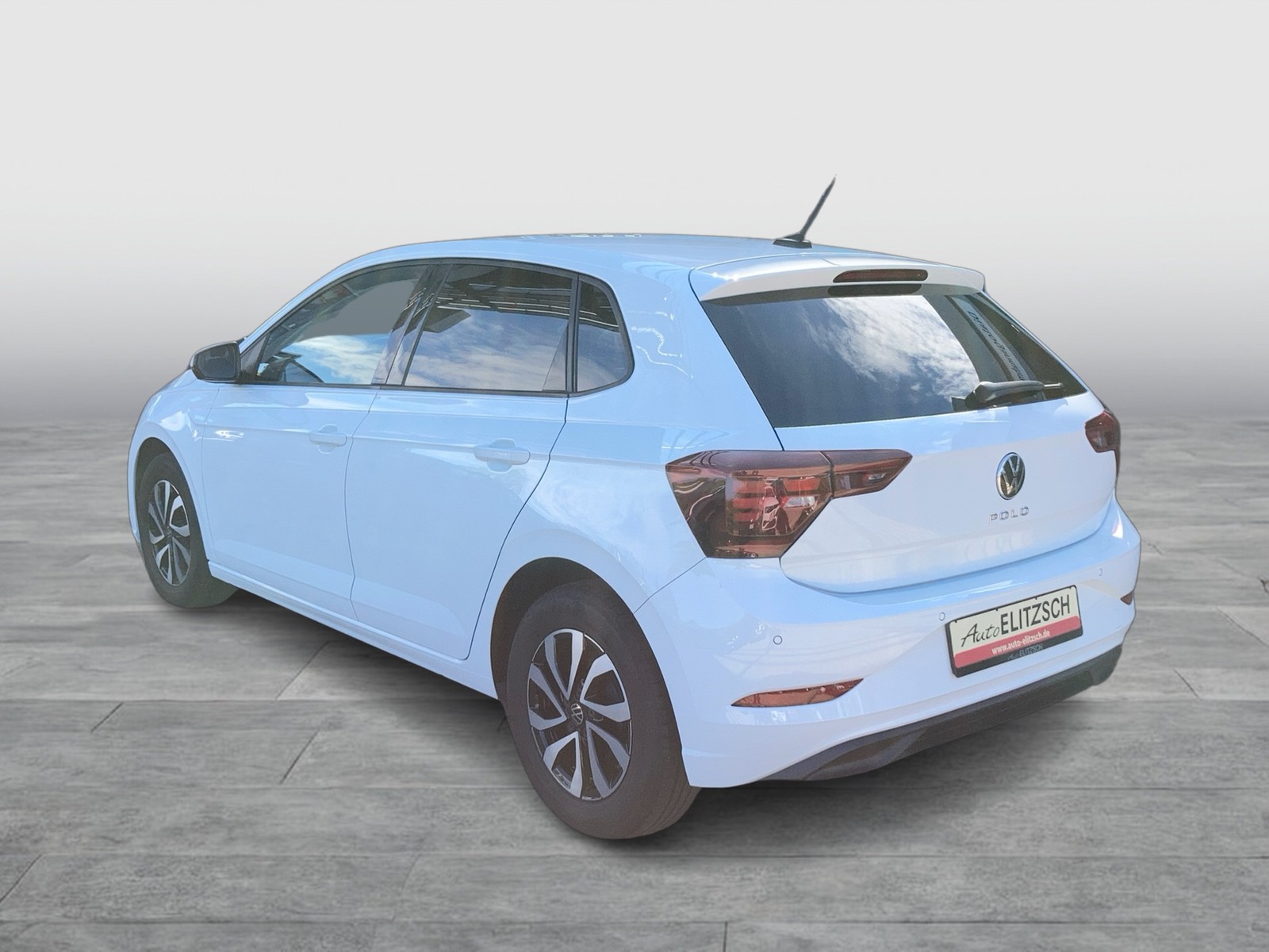 Fahrzeugabbildung Volkswagen Polo TSI Active DSG LED Navi ACC PDC SH