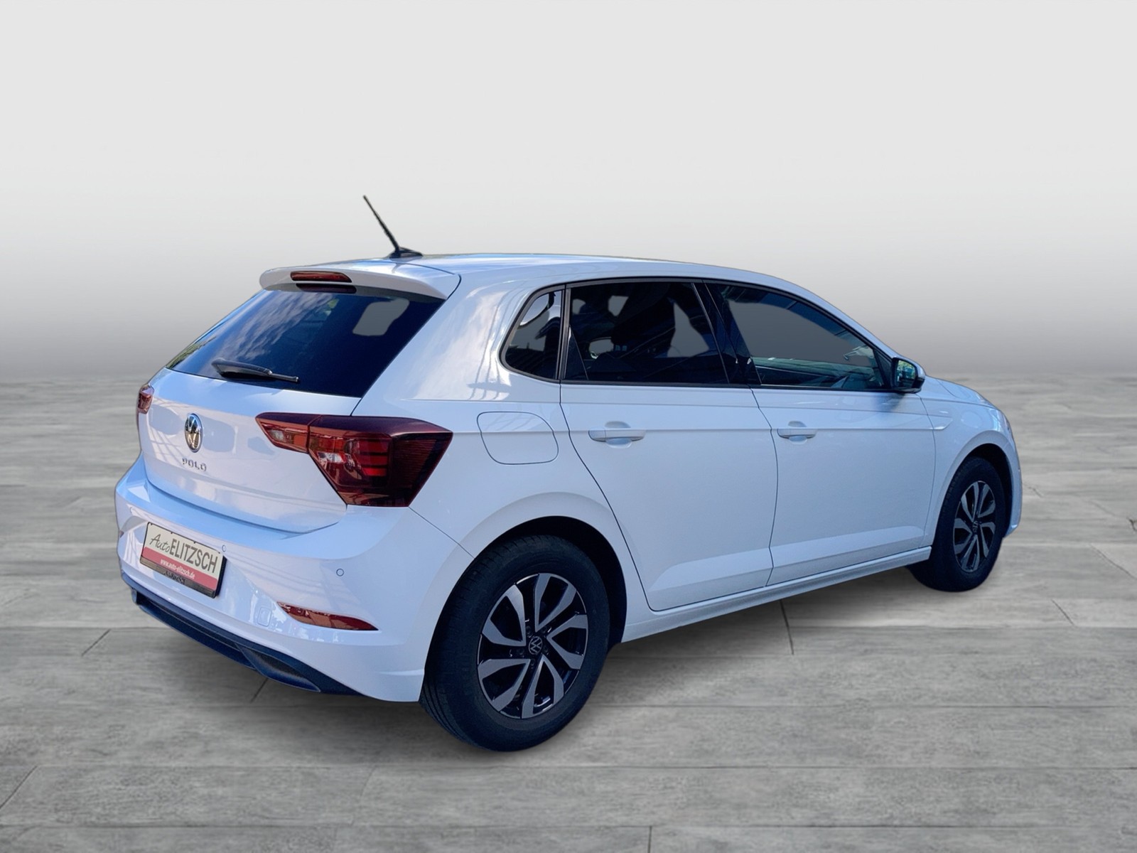Fahrzeugabbildung Volkswagen Polo TSI Active DSG LED Navi ACC PDC SH