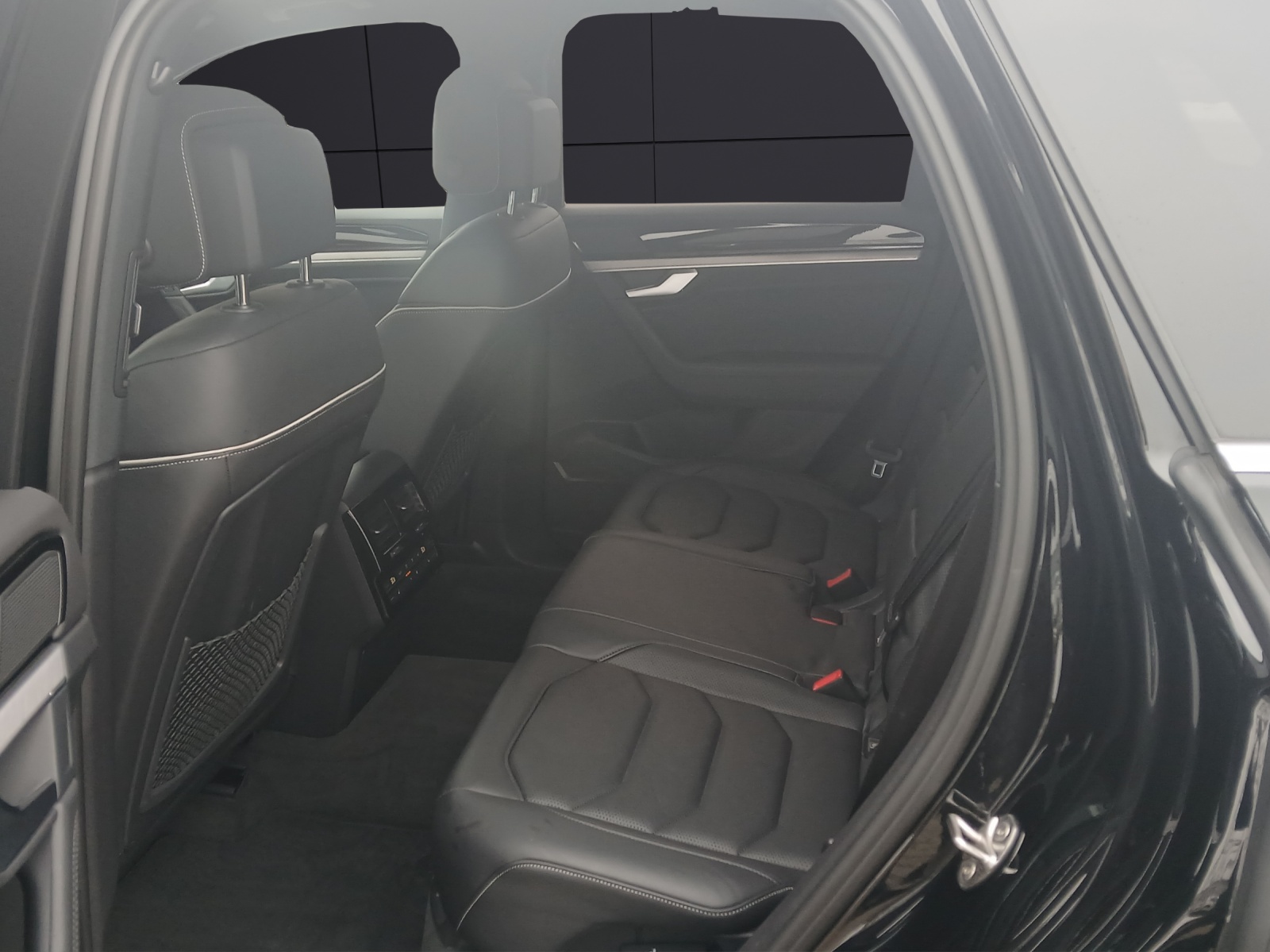 Fahrzeugabbildung Volkswagen Touareg eHybrid Elegance 4M Matrix AHK HUD Pano Leder AID ACC RFK SH 21