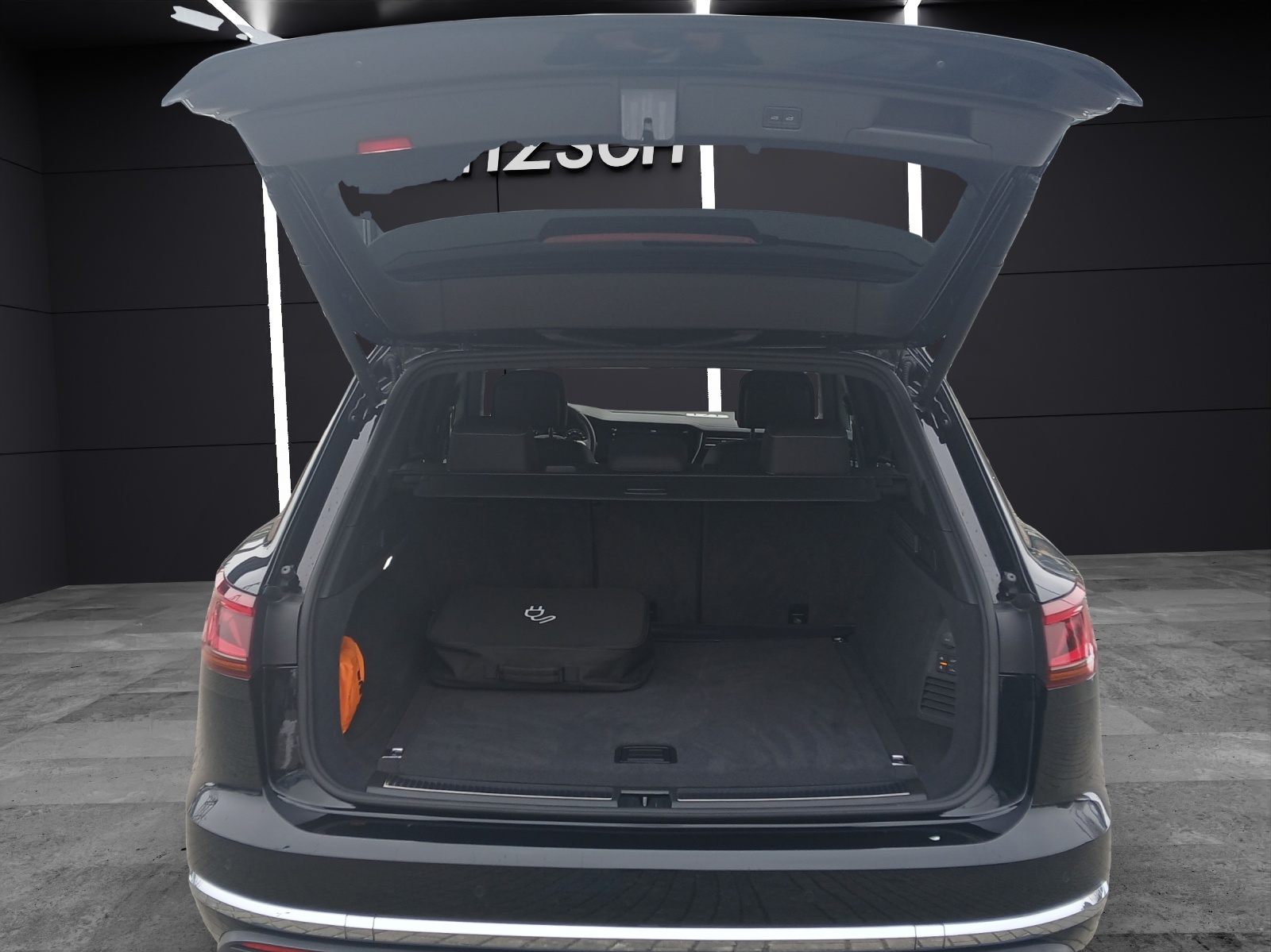 Fahrzeugabbildung Volkswagen Touareg eHybrid Elegance 4M Matrix AHK HUD Pano Leder AID ACC RFK SH 21