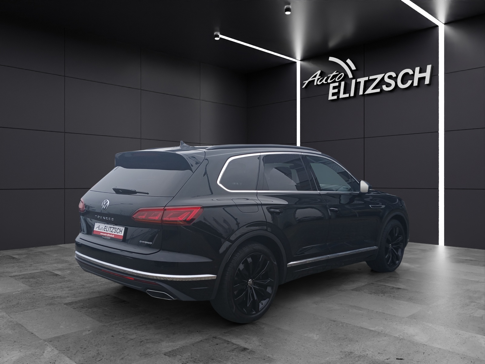 Fahrzeugabbildung Volkswagen Touareg eHybrid Elegance 4M Matrix AHK HUD Pano Leder AID ACC RFK SH 21