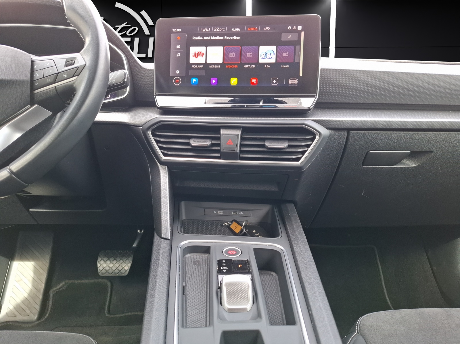 Fahrzeugabbildung SEAT Leon ST TDI Style DSG LED AHK Navi AID GRA PDC SH