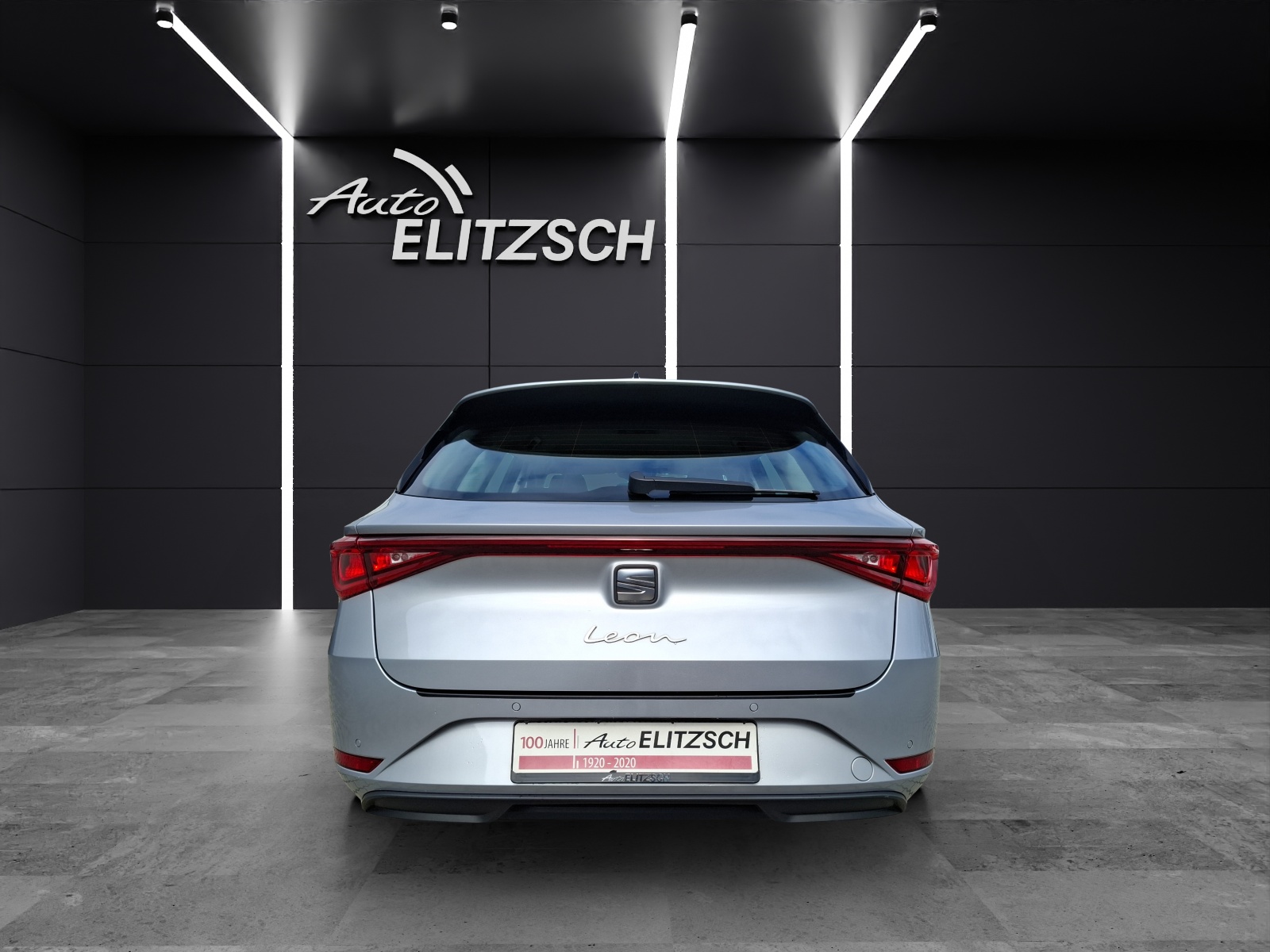 Fahrzeugabbildung SEAT Leon ST TDI Style DSG LED AHK Navi AID GRA PDC SH