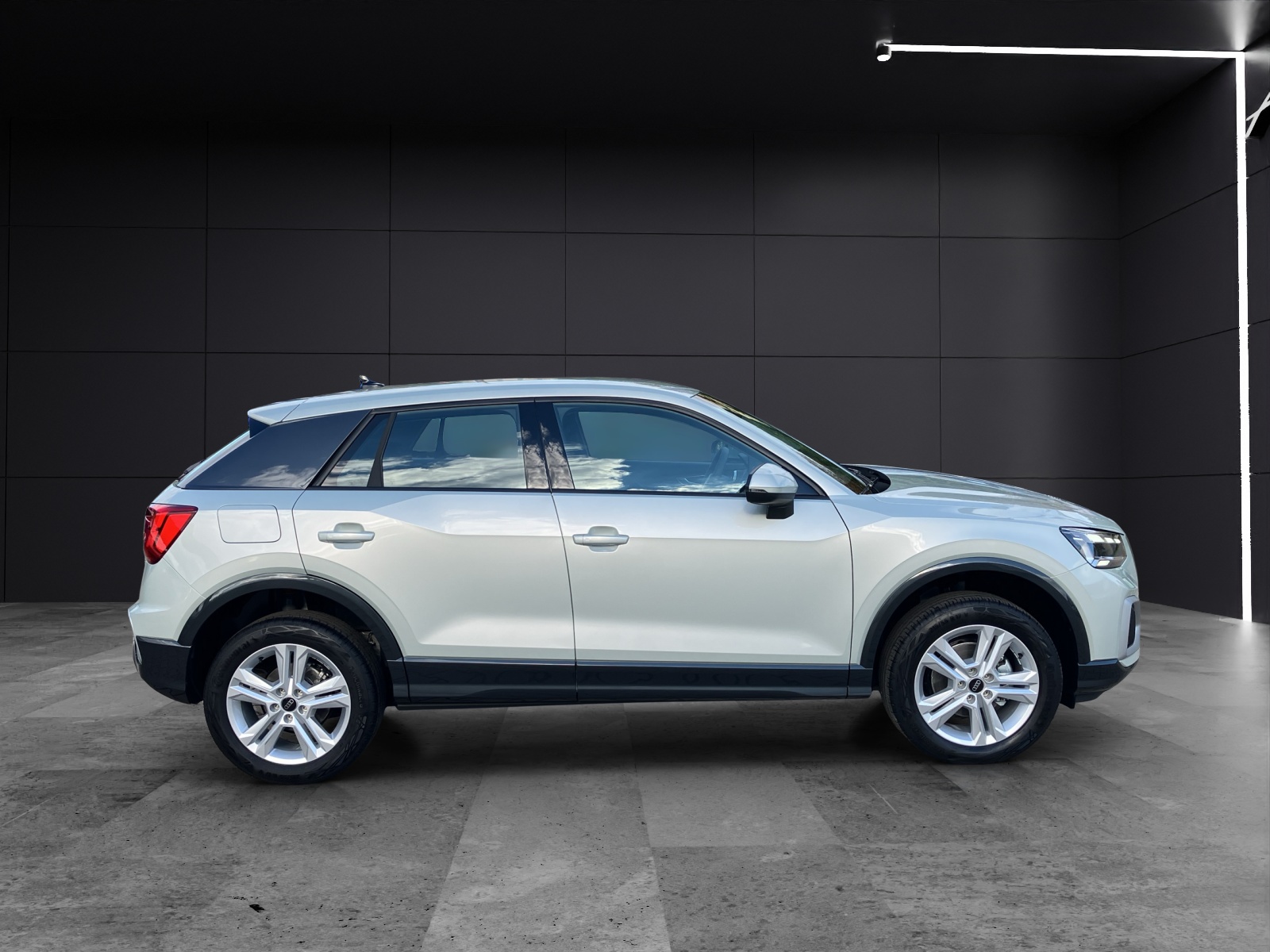 Fahrzeugabbildung Audi Q2 35 TFSI advanced, MatrixLED, virtual cockpit plus