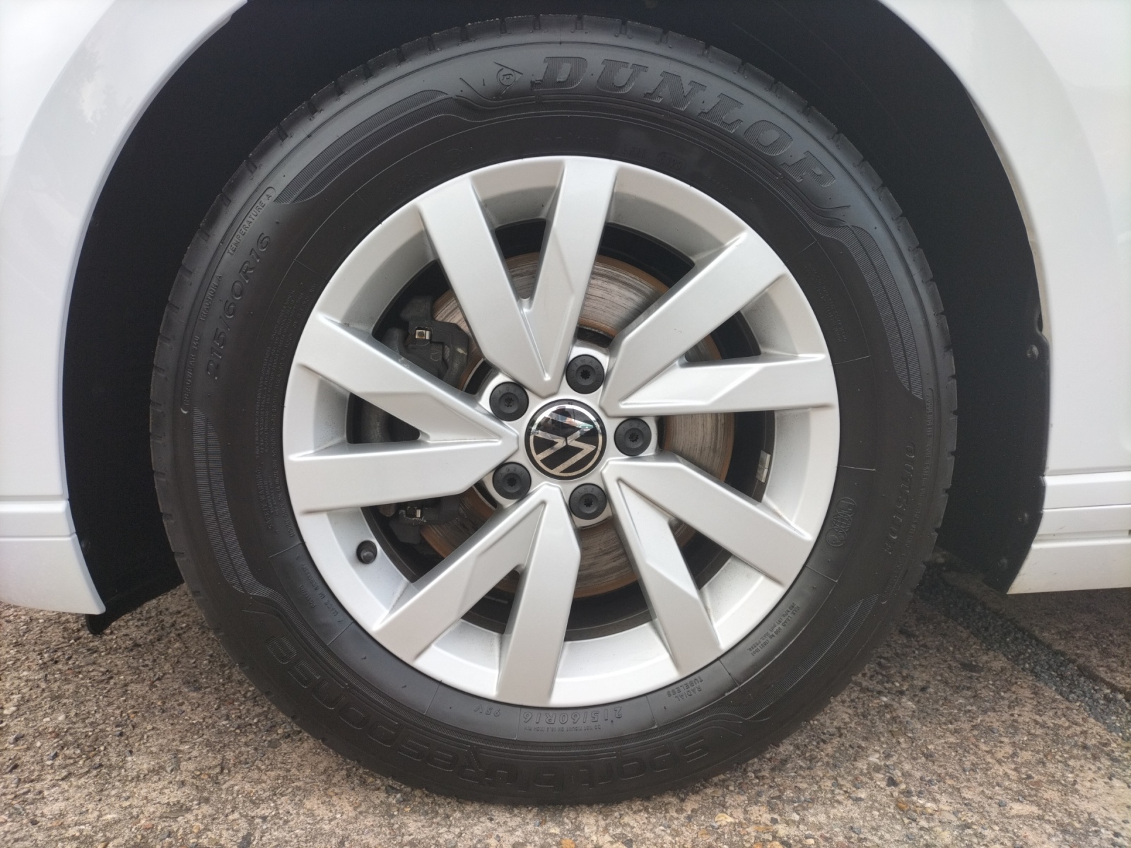 Fahrzeugabbildung Volkswagen Passat Variant TDI Business DSG LED ACC SH Kamera Navi
