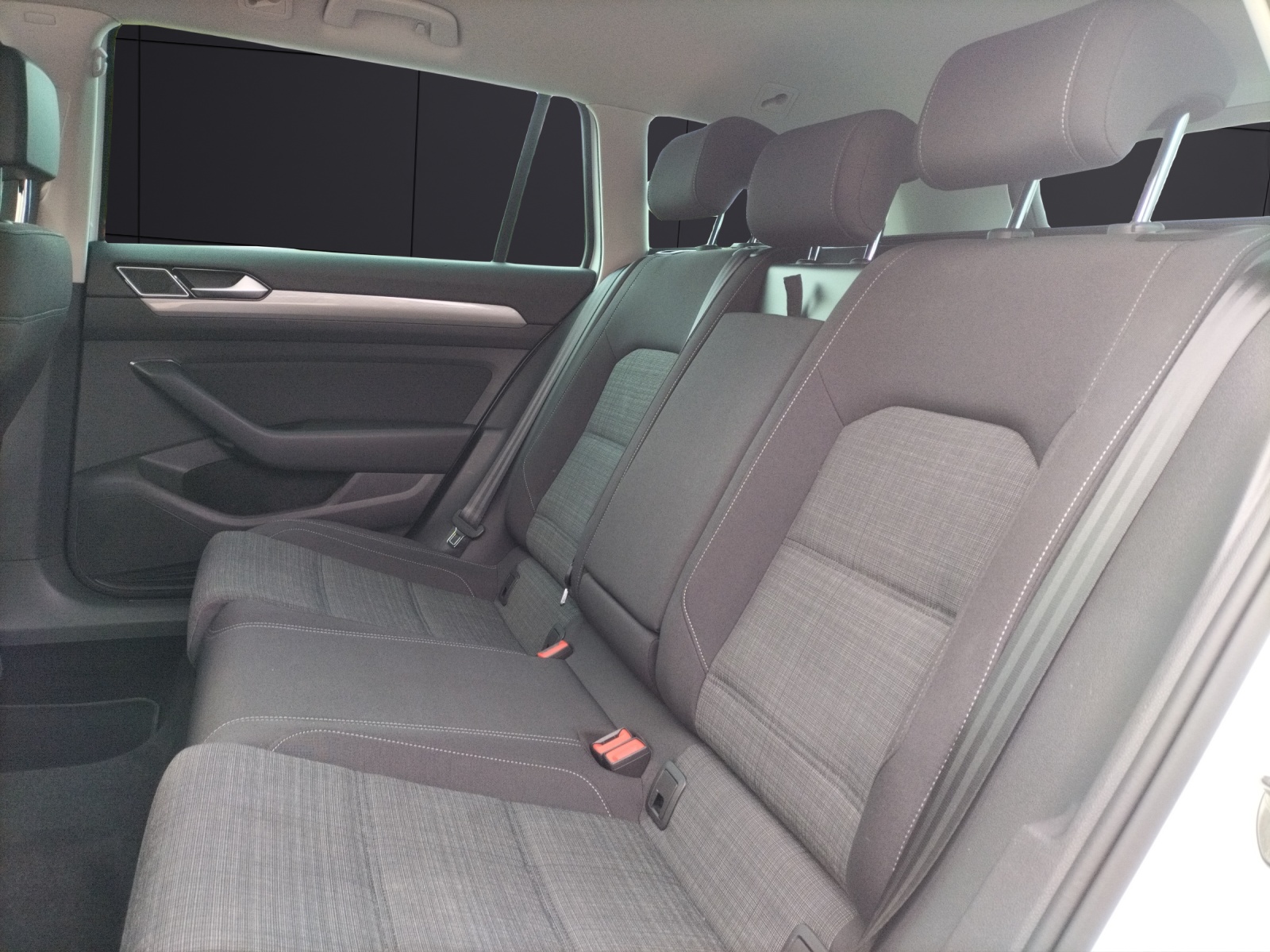 Fahrzeugabbildung Volkswagen Passat Variant TDI Business DSG LED ACC SH Kamera Navi