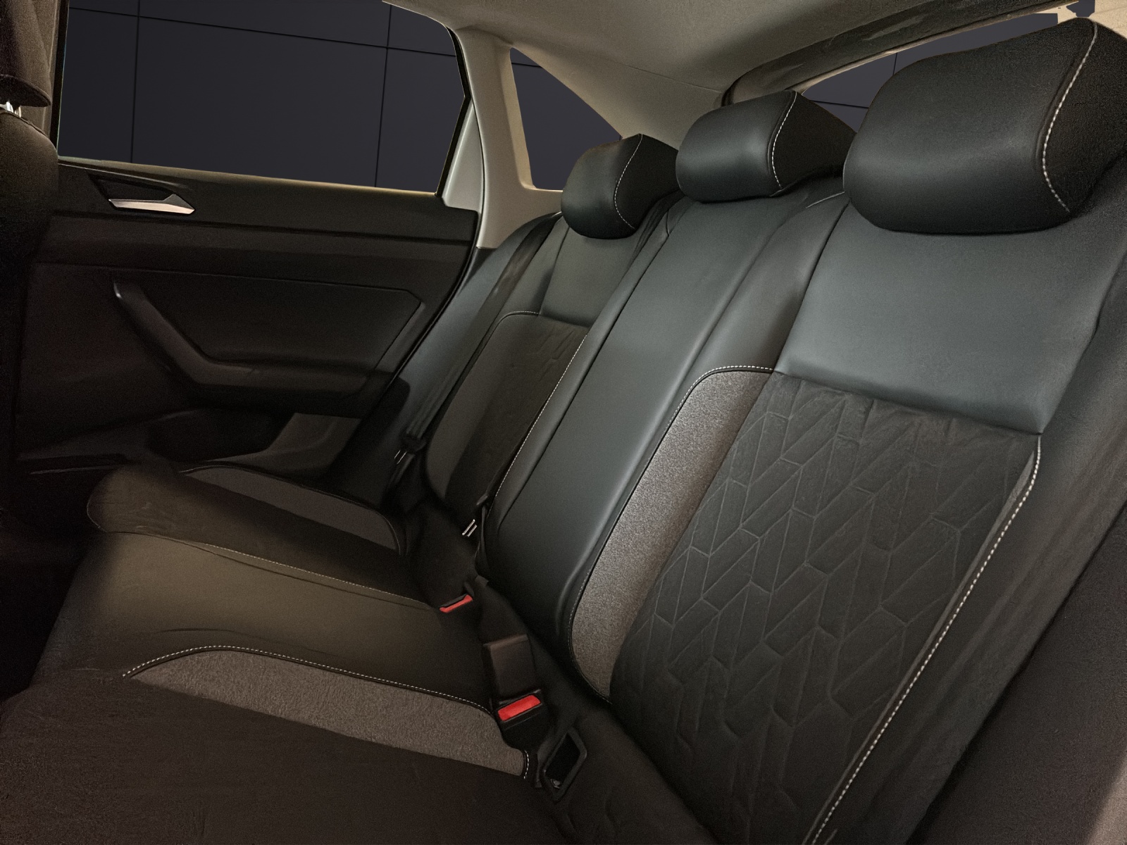 Fahrzeugabbildung Volkswagen Taigo Energy TSI DSG IQ.Light ACC SH RearView Navi Klima