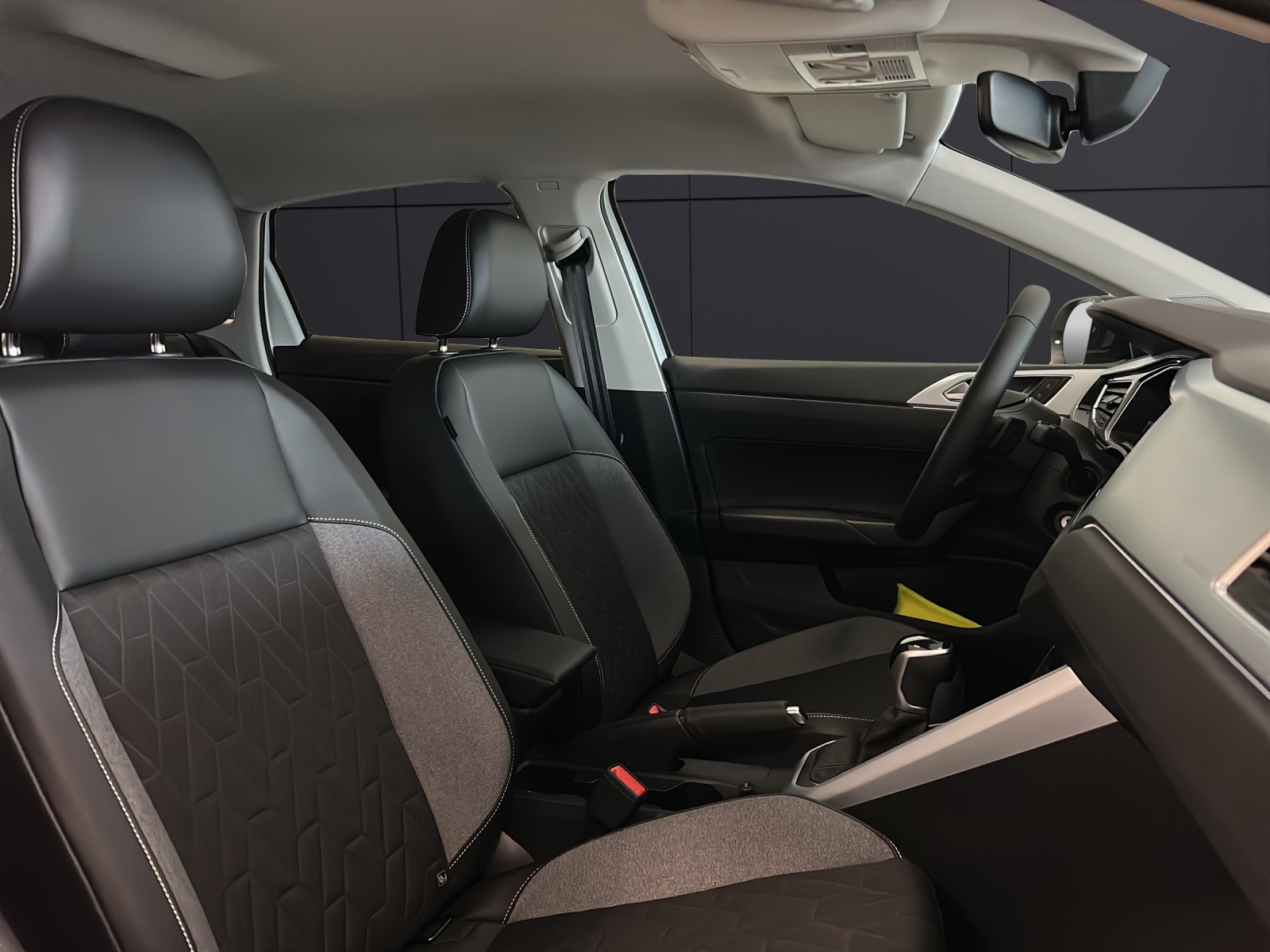 Fahrzeugabbildung Volkswagen Taigo Energy TSI DSG IQ.Light ACC SH RearView Navi Klima