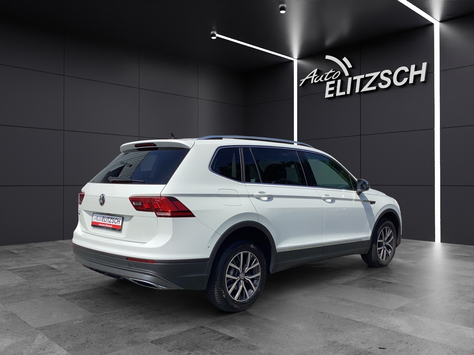 Fahrzeugabbildung Volkswagen Tiguan Allspace TDI DSG Standhzg Leder 360° Kamera LED Navi AID ACC