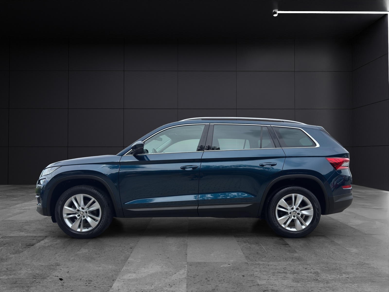 Fahrzeugabbildung SKODA Kodiaq TSI Style DSG LED Navi Pano AID ACC PDC SH LM