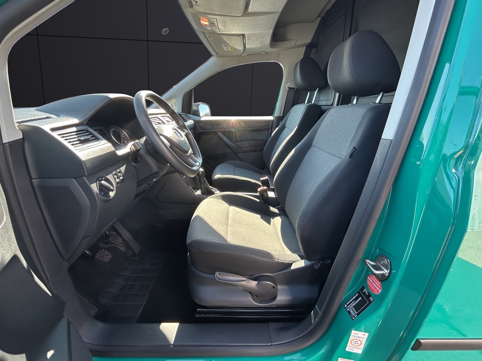 Fahrzeugabbildung Volkswagen Caddy Kasten TDI Klimaautomatik Bluetooth