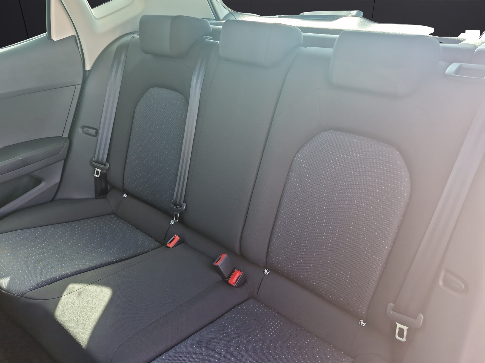 Fahrzeugabbildung SEAT Arona Road Edition 1.0 TSI LED KAMERA KLIMA