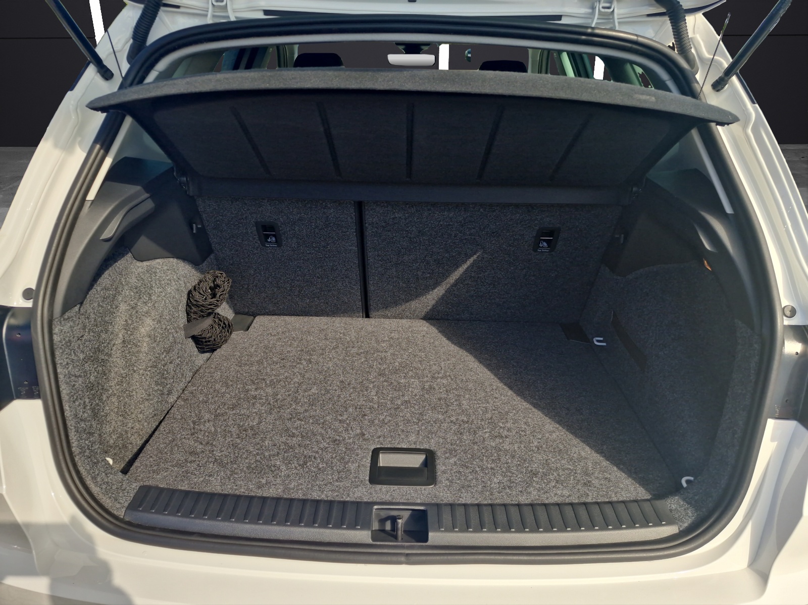 Fahrzeugabbildung SEAT Arona Road Edition 1.0 TSI LED KAMERA KLIMA