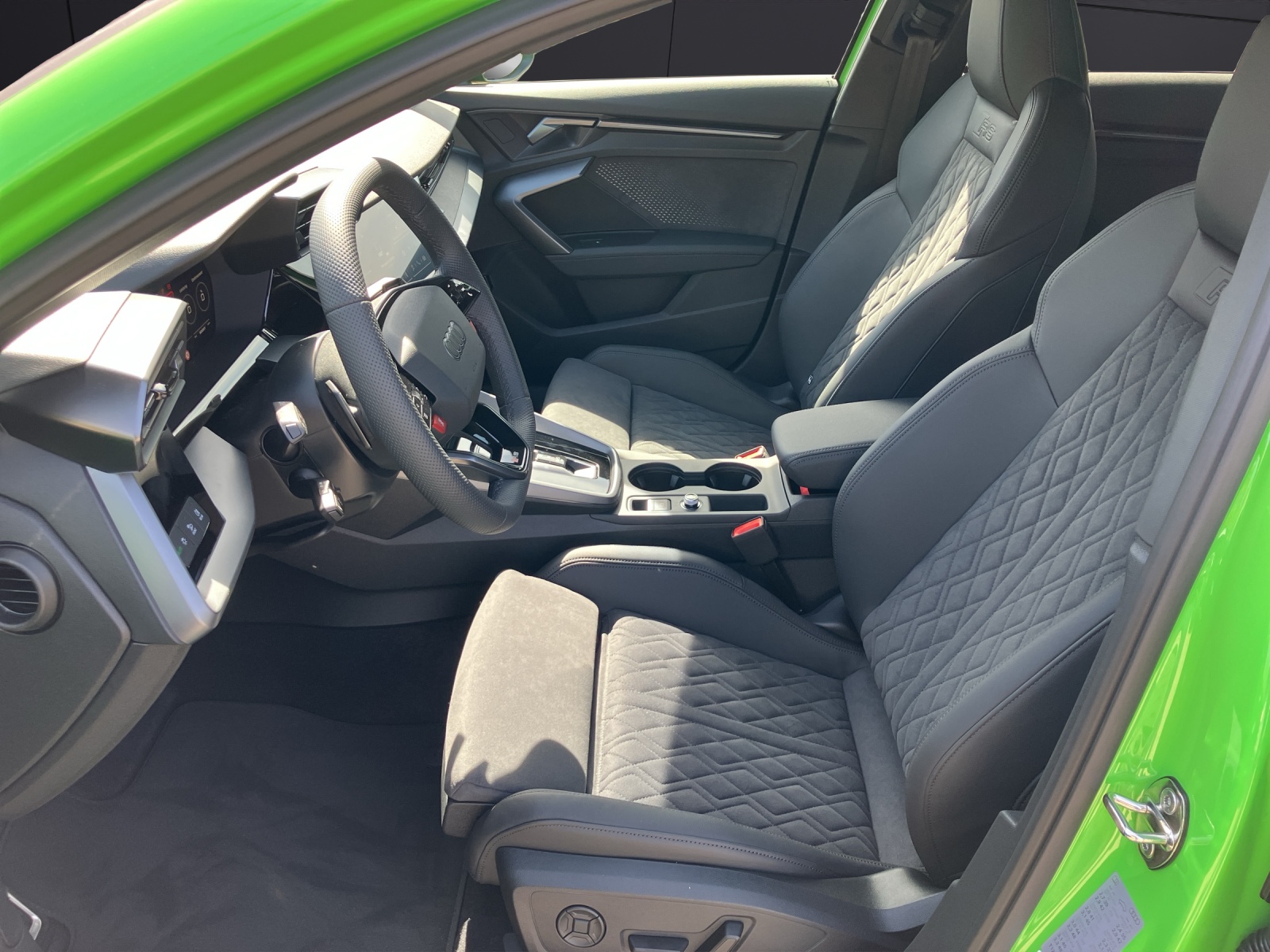 Fahrzeugabbildung Audi RS 3 Limousine quattro S tronic MATRIX RFK NAVI SONOS