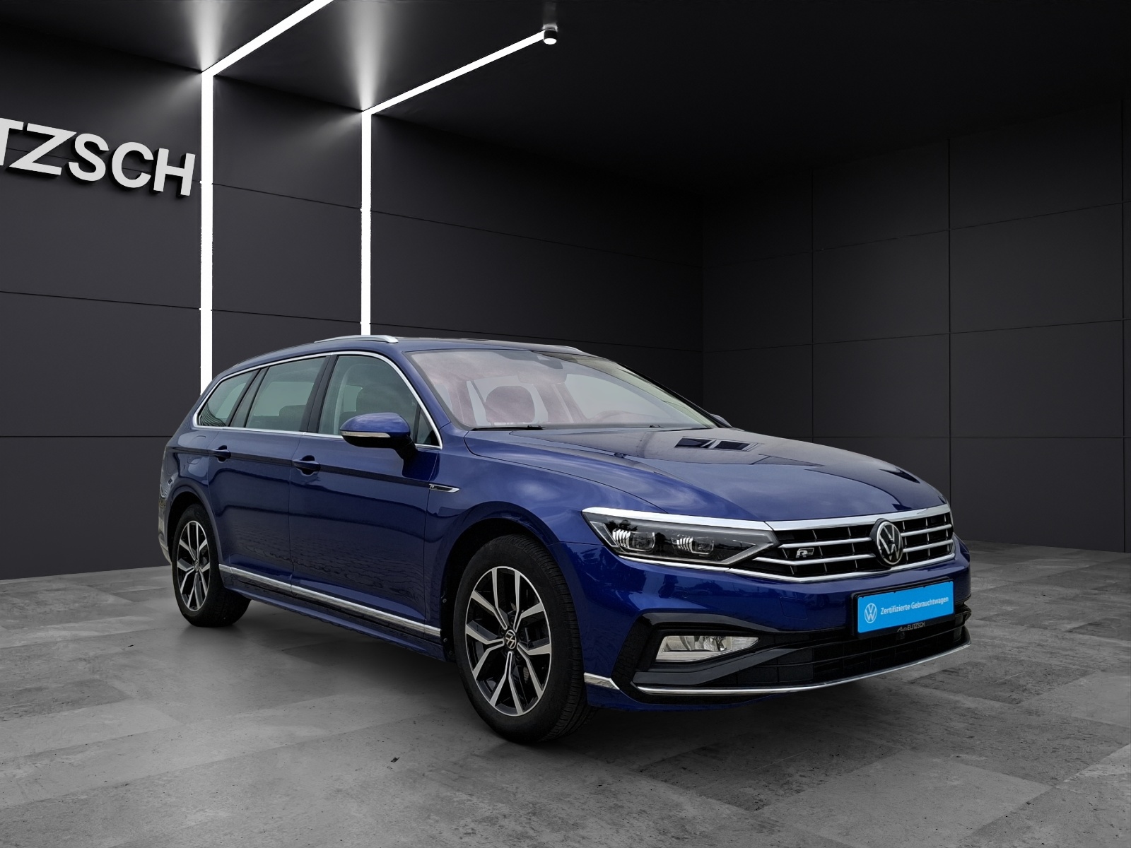 Fahrzeugabbildung Volkswagen Passat Variant TDI R-Line Elegance DSG Matrix AHK Navi AID ACC RFK