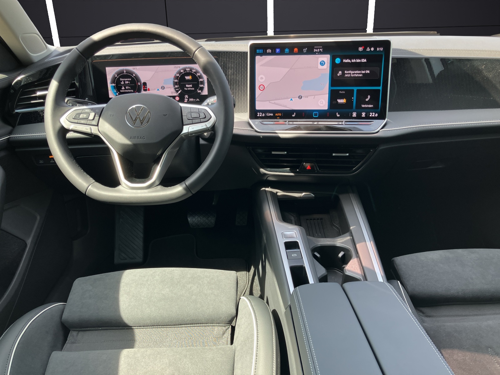 Fahrzeugabbildung Volkswagen Passat TDI Business IQ-LED DCC AHZV Business-Premium