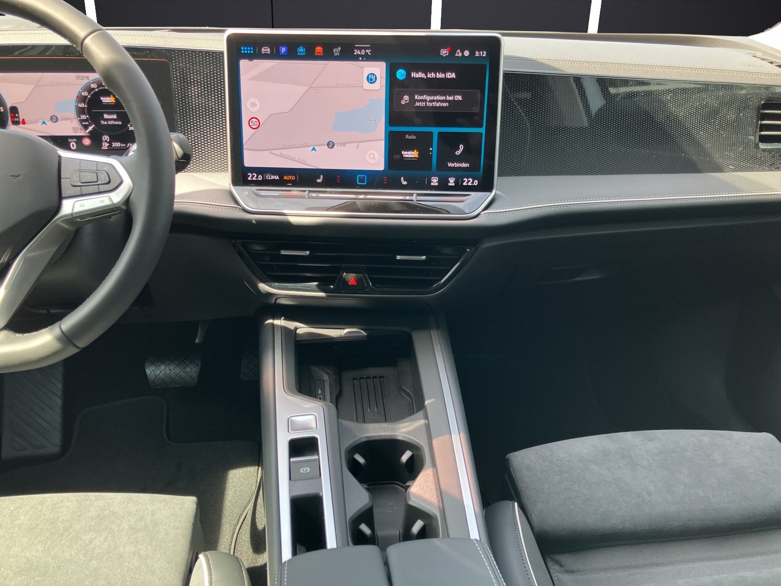 Fahrzeugabbildung Volkswagen Passat TDI Business IQ-LED DCC AHZV Business-Premium