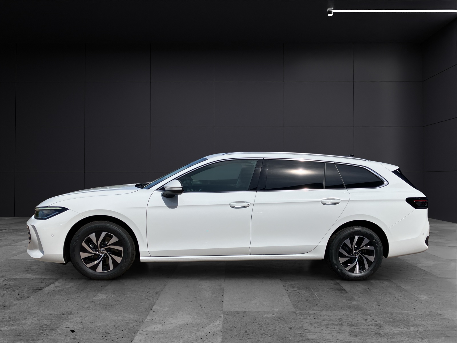 Fahrzeugabbildung Volkswagen Passat TDI Business IQ-LED DCC AHZV Business-Premium