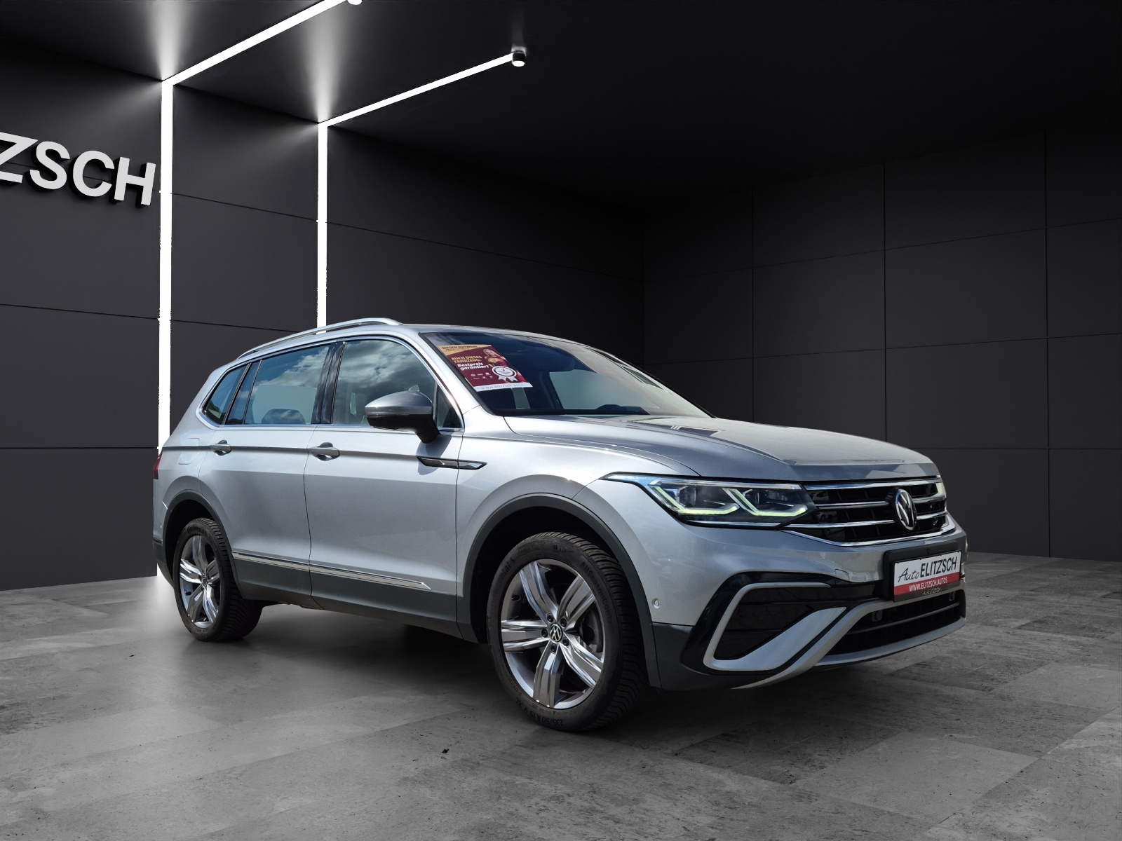 Fahrzeugabbildung Volkswagen Tiguan Allspace TSI Elegance DSG 4M Matrix Navi AID HUD Pano ACC RFK SH 19