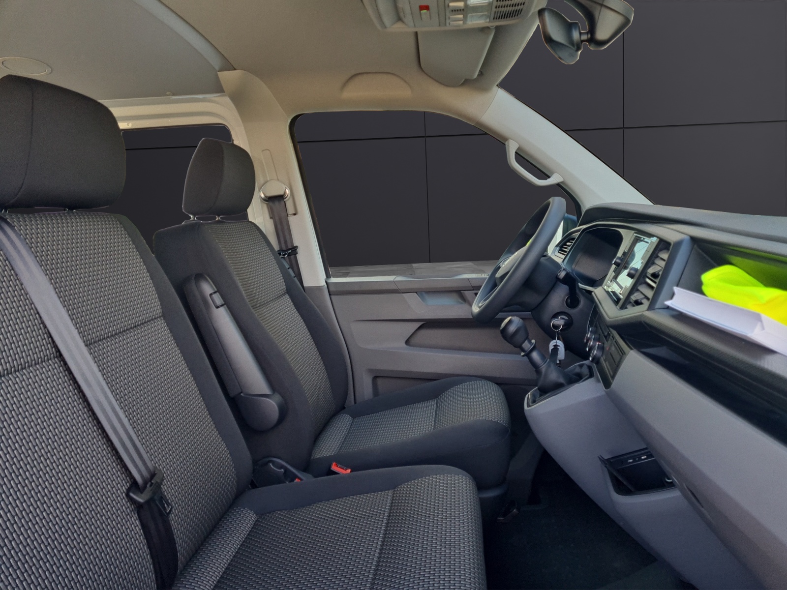 Fahrzeugabbildung Volkswagen T6 Kombi T6.1 TDI 9-Sitzer LR SITZH. PDC KLIMA