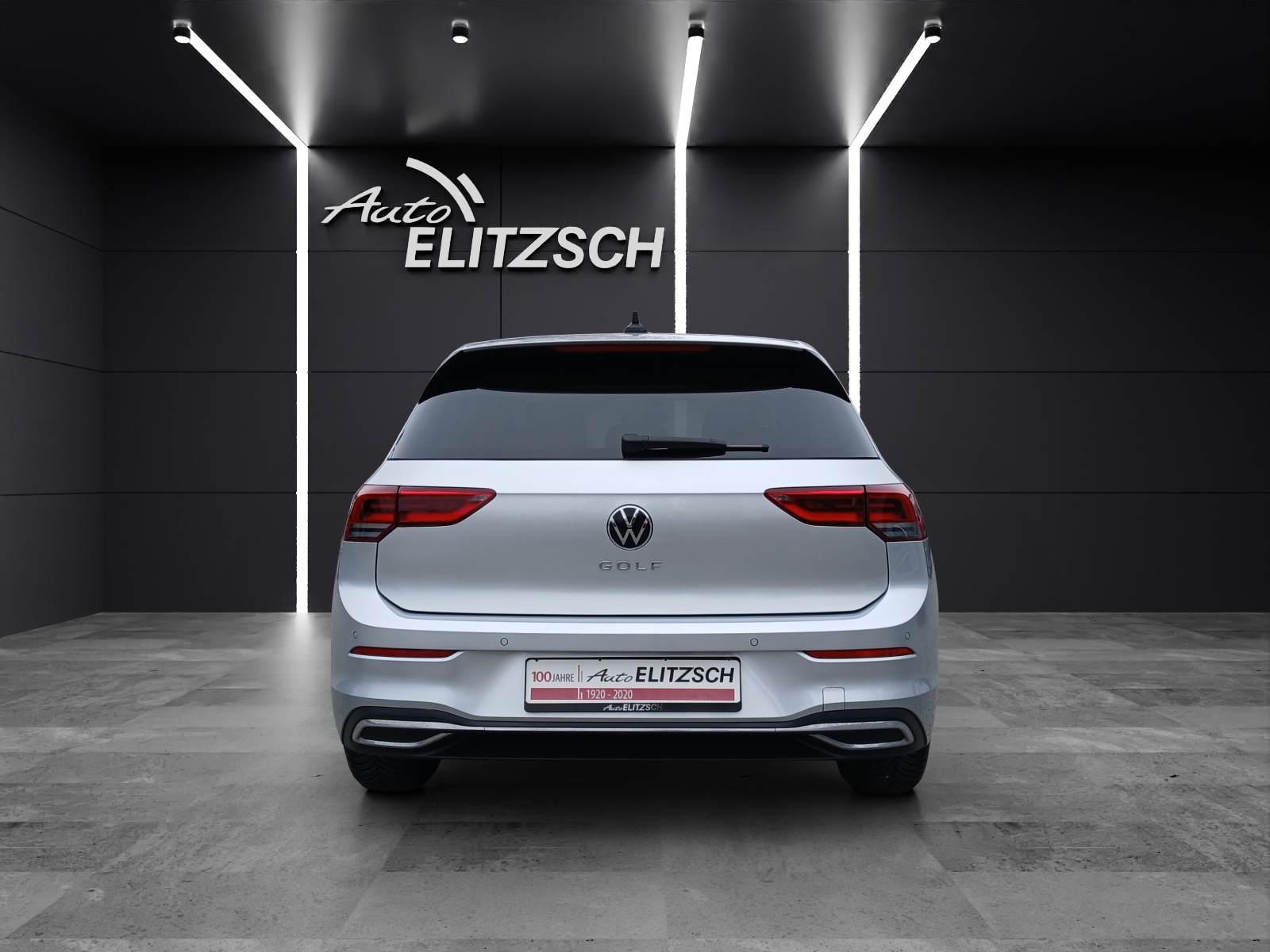 Fahrzeugabbildung Volkswagen Golf VIII TSI Active Standhzg. LEDplus Navi AID HUD ACC RFK SH