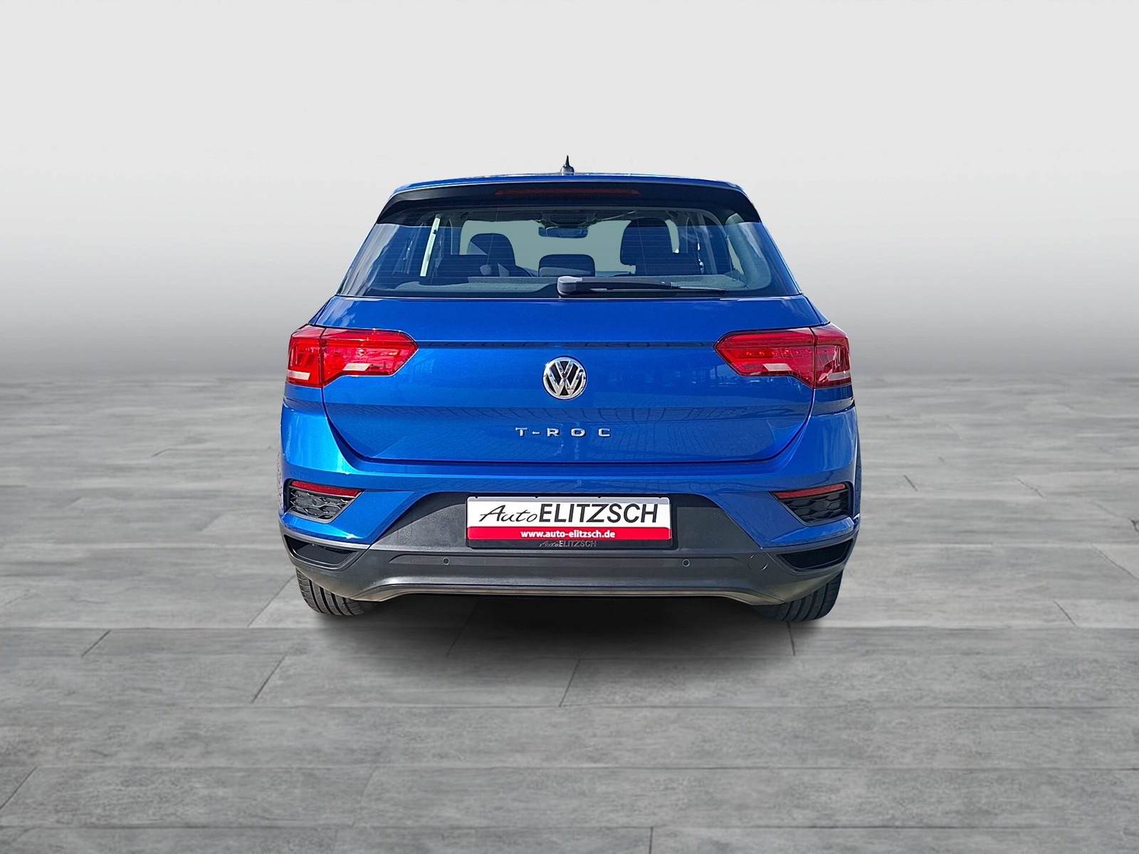 Fahrzeugabbildung Volkswagen T-Roc TSI Basis CarPlay PDC SH LM
