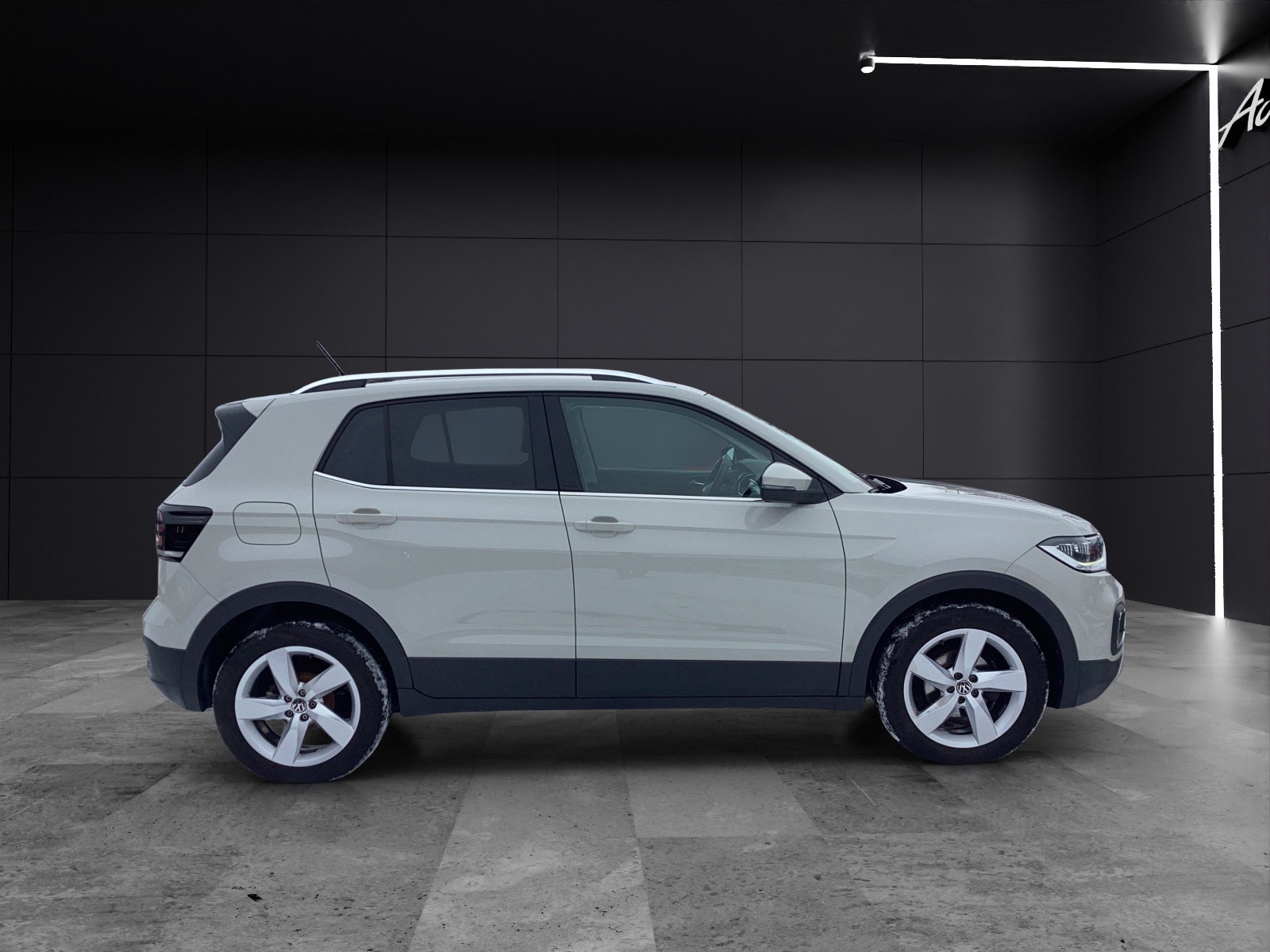 Fahrzeugabbildung Volkswagen T-Cross TSI Style DSG LED AID ACC PDC SH 17