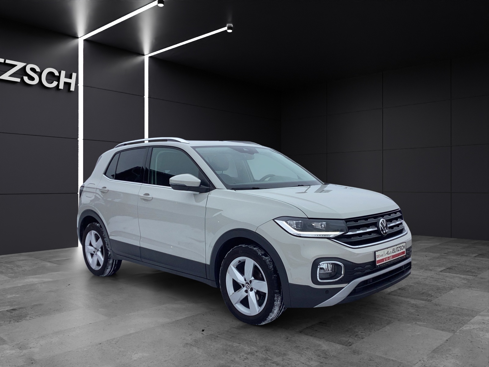 Fahrzeugabbildung Volkswagen T-Cross TSI Style DSG LED AID ACC PDC SH 17