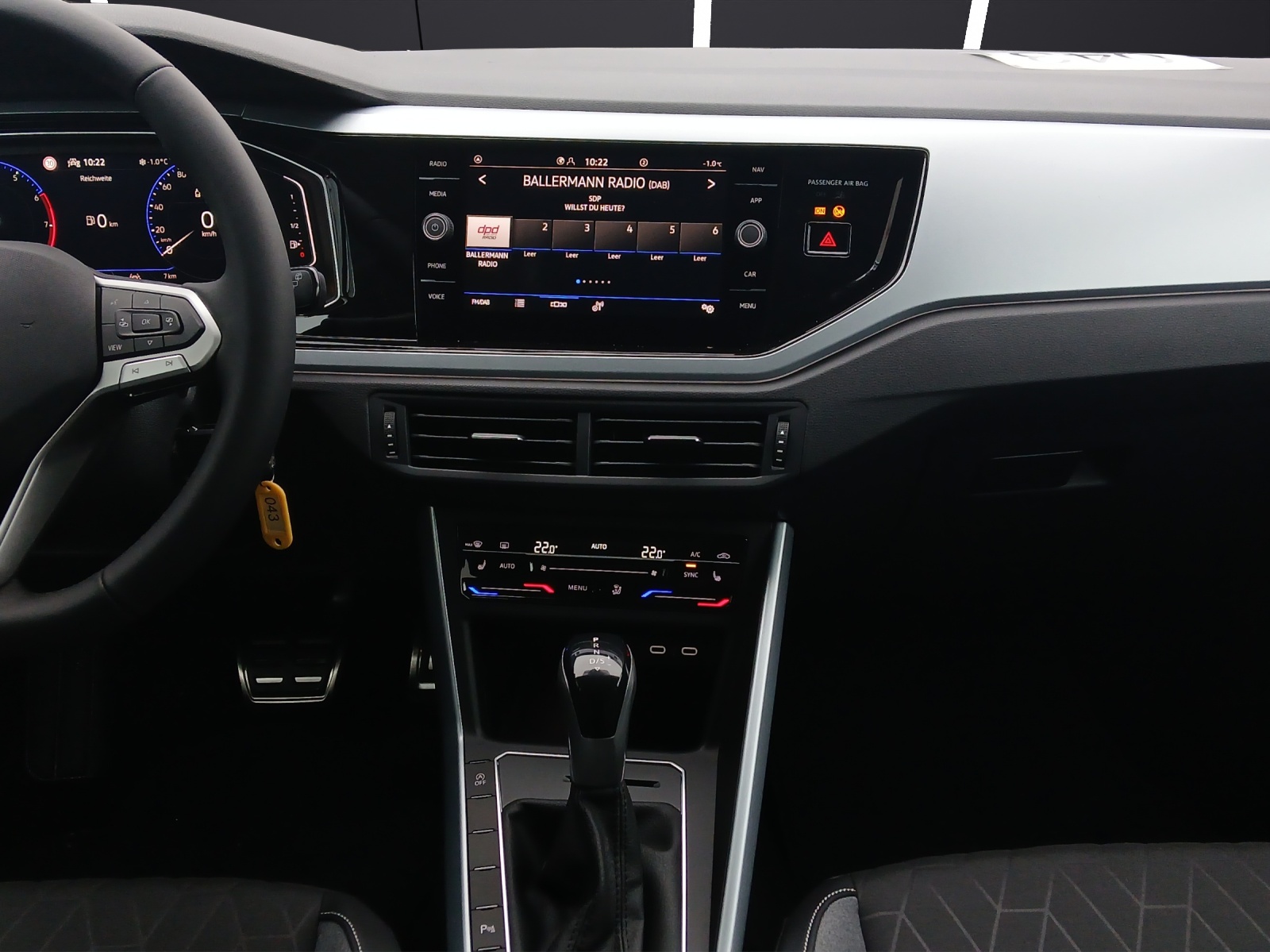 Fahrzeugabbildung Volkswagen Polo Energy TSI DSG LED ACC SH RearView AppConnect Ambiente Klima