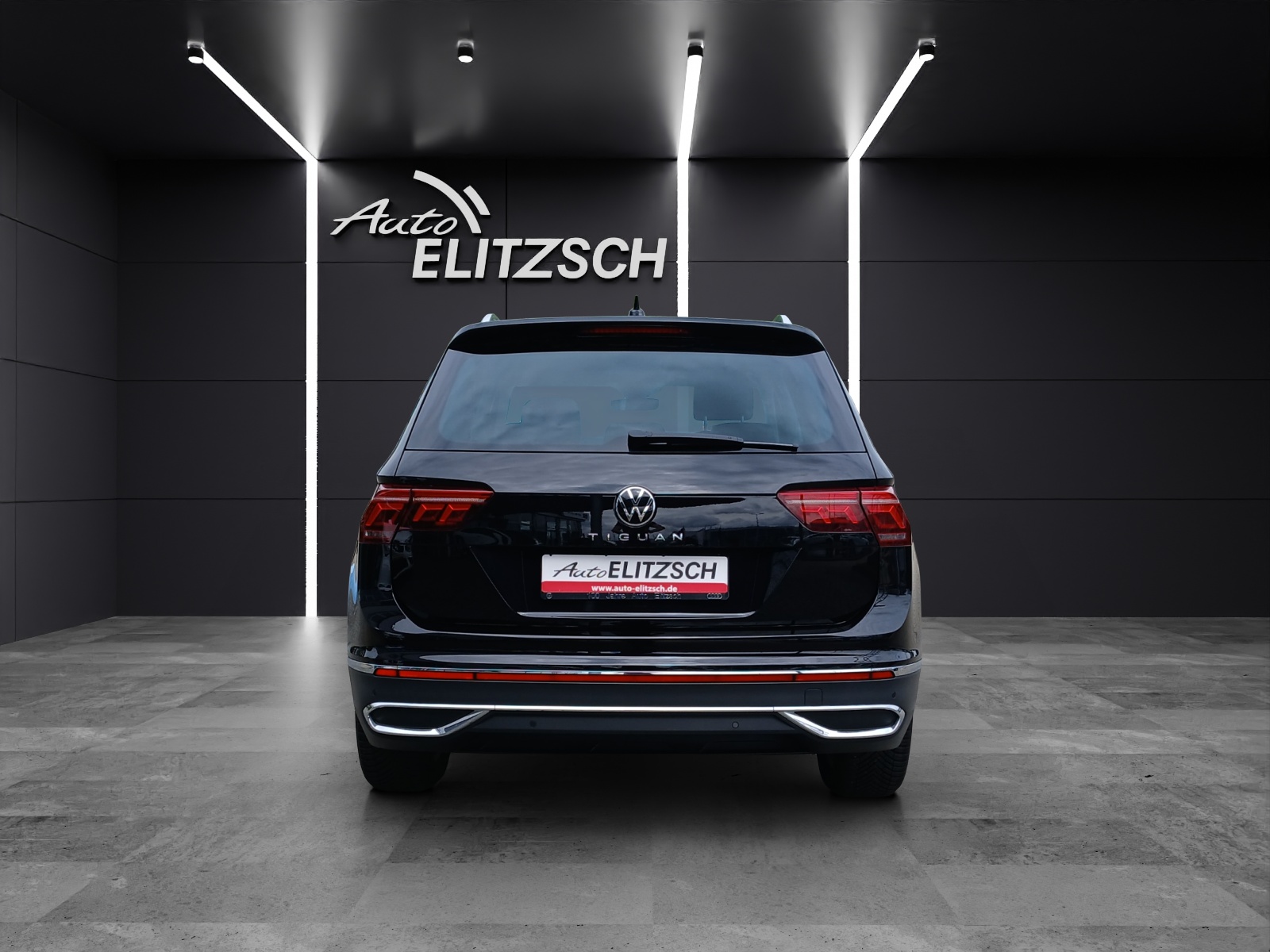 Fahrzeugabbildung Volkswagen Tiguan TSI Elegance DSG Matrix Navi AHK ACC HUD AID