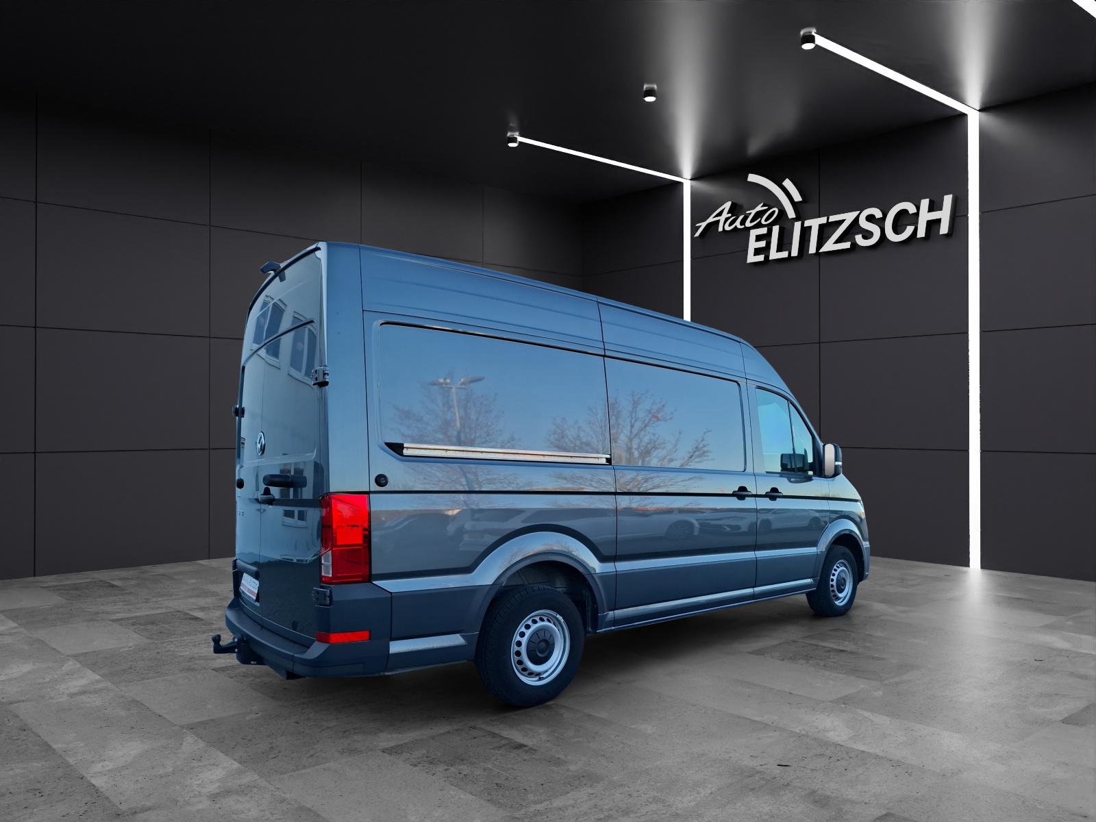 Fahrzeugabbildung Volkswagen Crafter Kasten 35 MR HD AHK Navi Klima GRA RFK