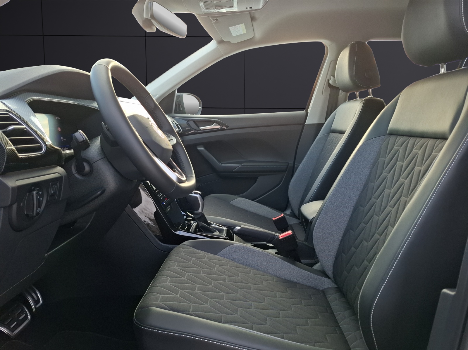 Fahrzeugabbildung Volkswagen T-Cross TSI Goal DSG LED Navi AID ACC RFK SH