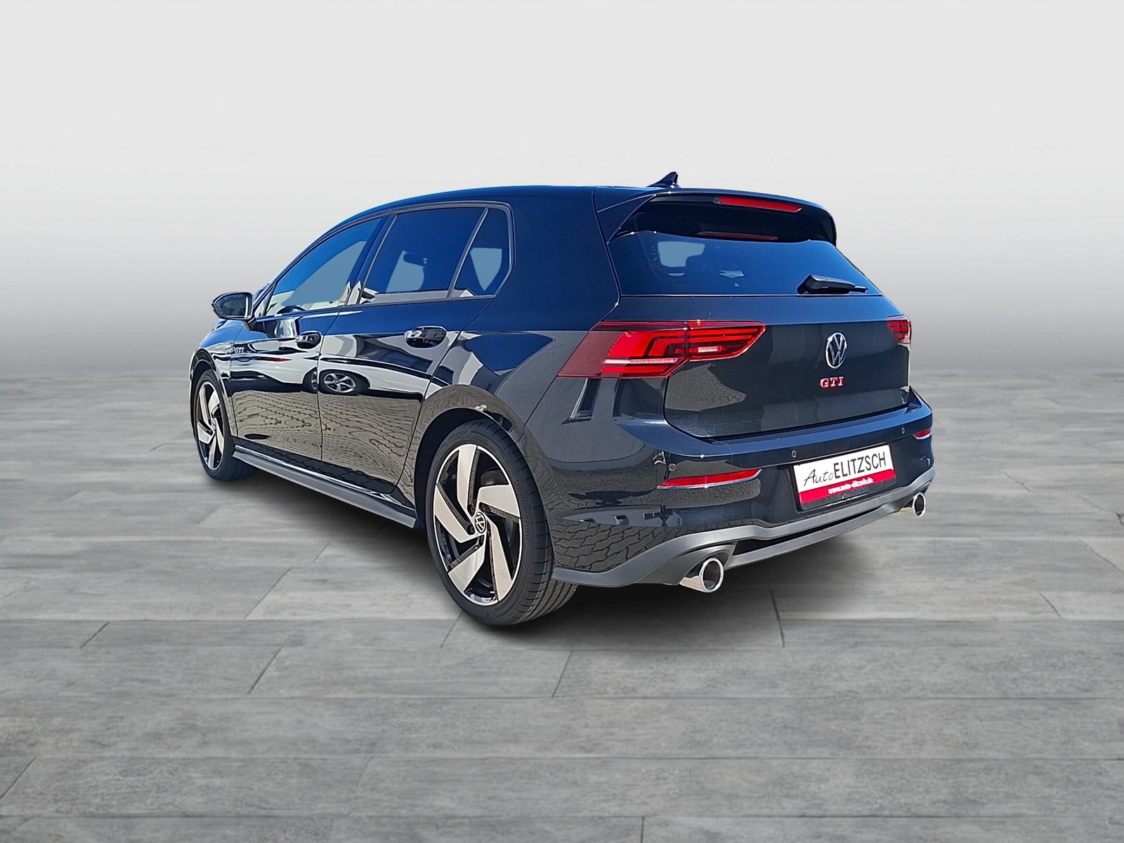 Fahrzeugabbildung Volkswagen Golf VIII GTI DSG LED CarPlay AID ACC RFK SH