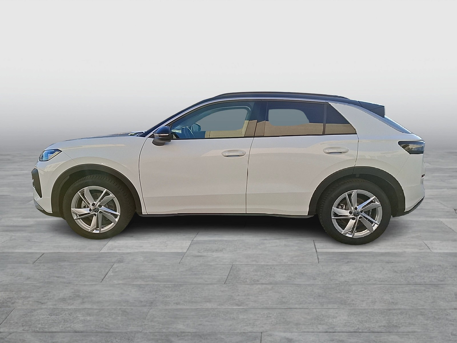 Fahrzeugabbildung Volkswagen T-Roc eTSI Life DSG LEDplus Navi AID ACC RFK SHZ