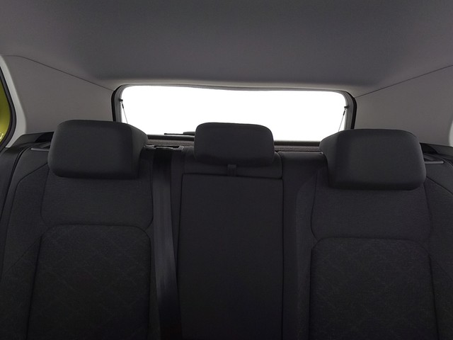 Fahrzeugabbildung Volkswagen Golf VIII TSI Life LED Navi AID ACC PDC SHZ