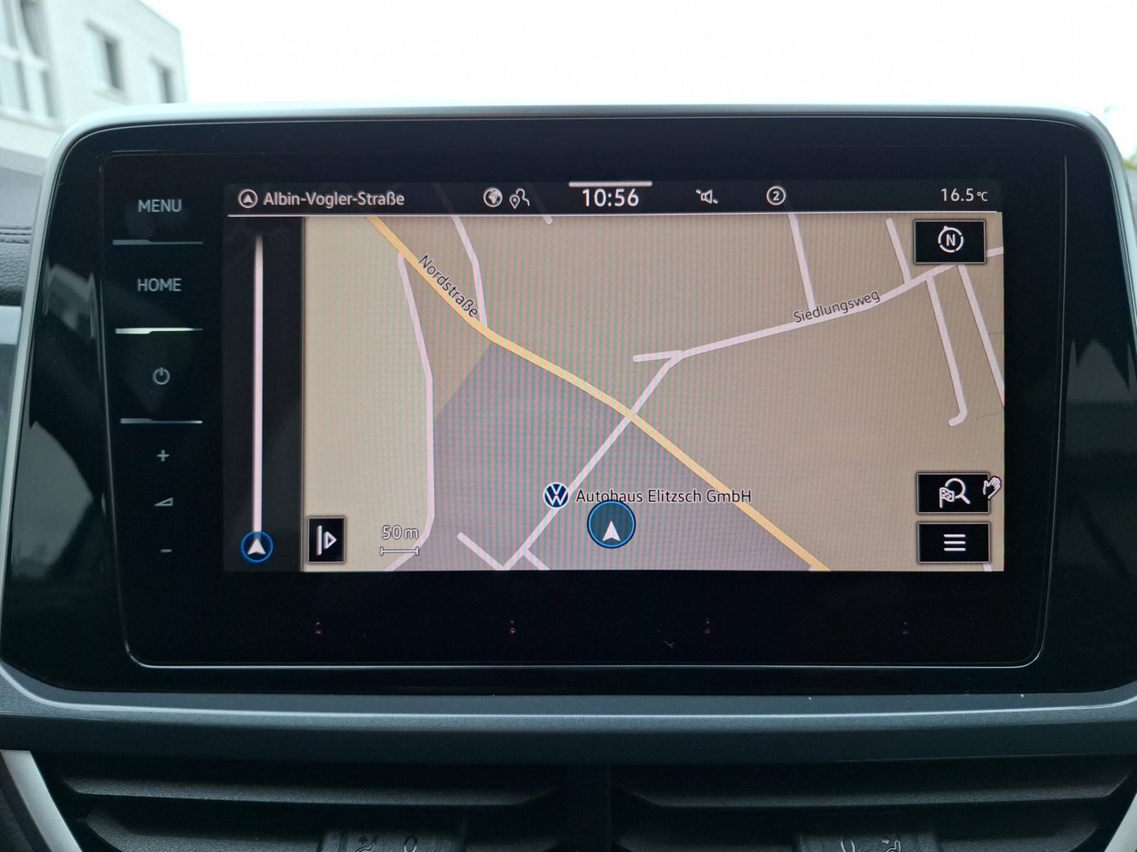 Fahrzeugabbildung Volkswagen T-Roc TSI Style DSG Matrix AHK Navi AID ACC RFK SH
