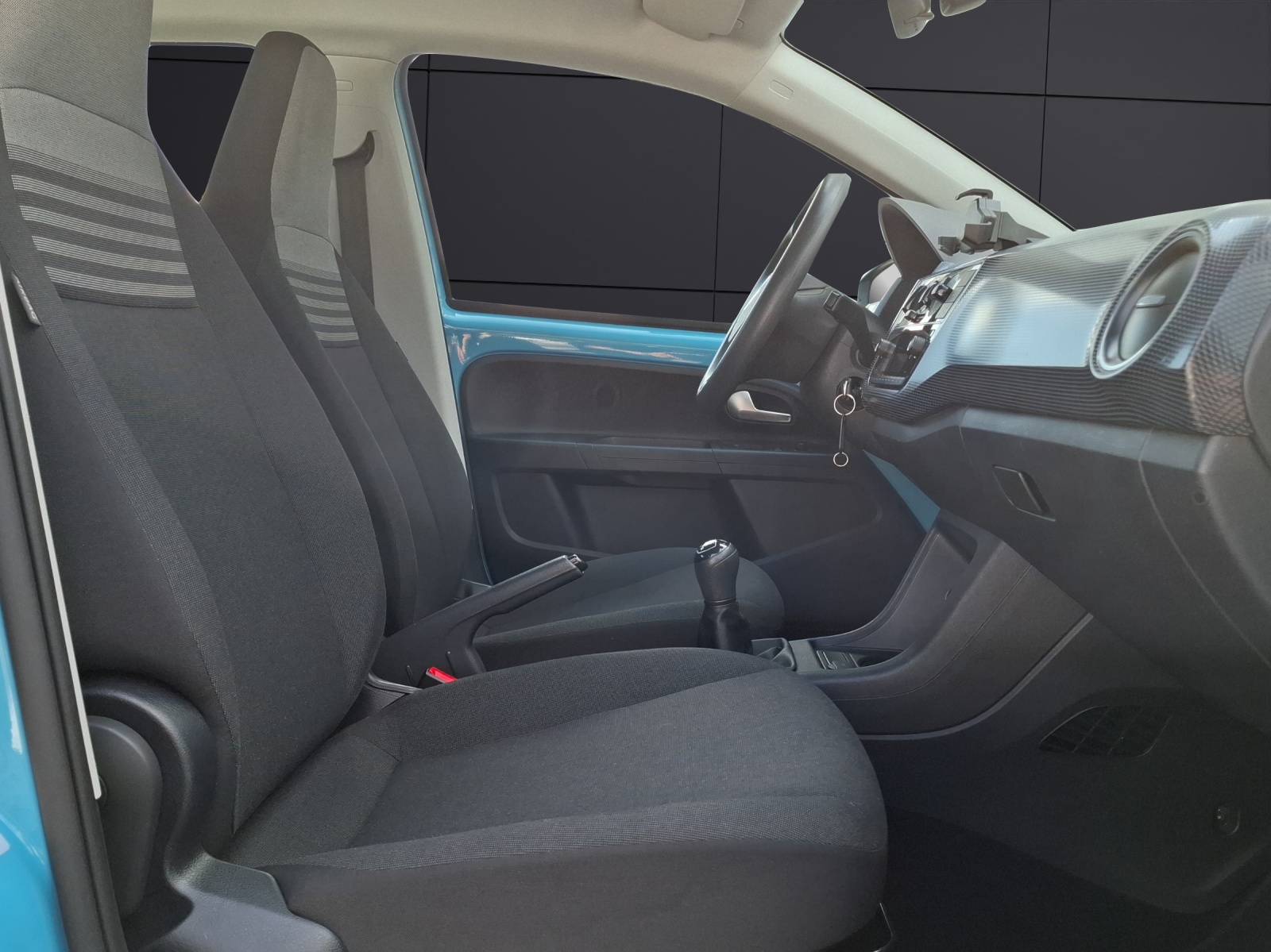 Fahrzeugabbildung Volkswagen up! 1.0 Basis Klima SHZ DAB+ GRA