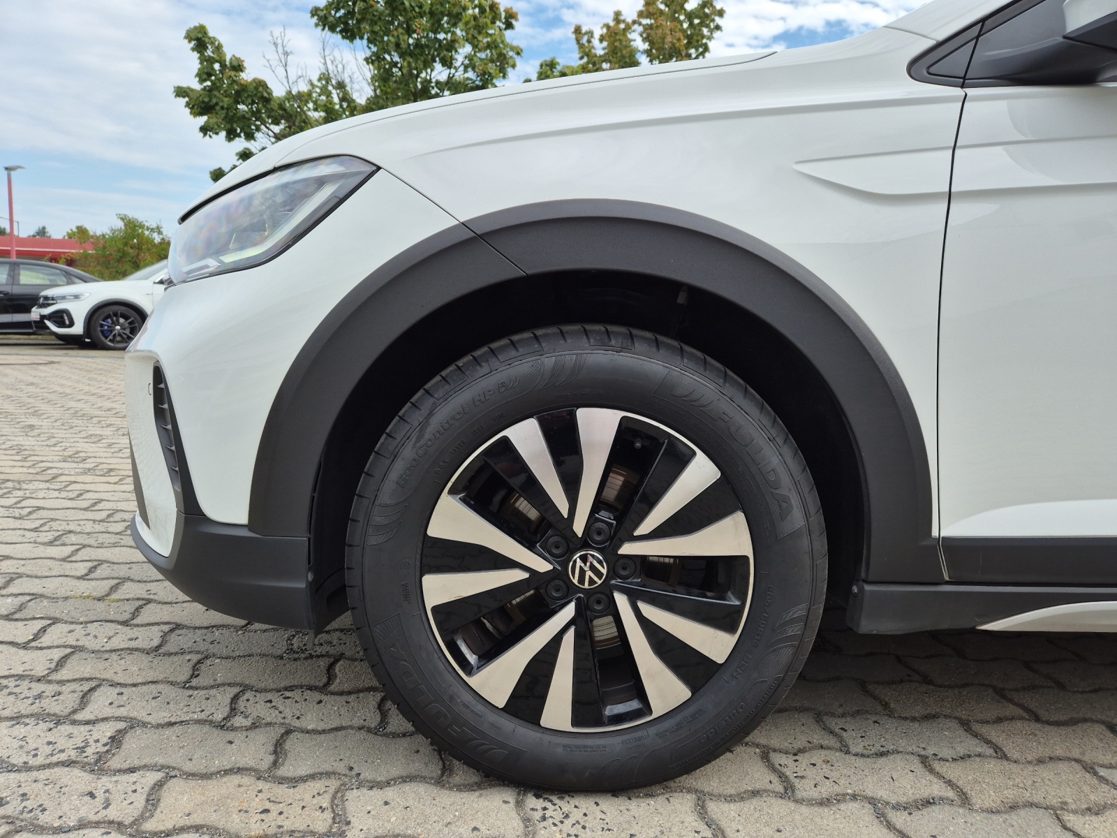 Fahrzeugabbildung Volkswagen Taigo TSI Life LED AID RFK SH LM