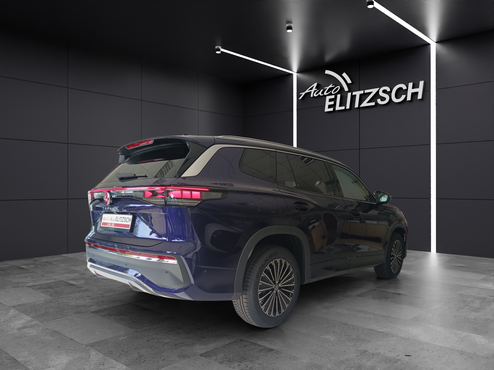Fahrzeugabbildung Volkswagen Tayron 2.0 TDI 110 kW Elegance AHZV IQ.LIGHT Ganzjahresreifen