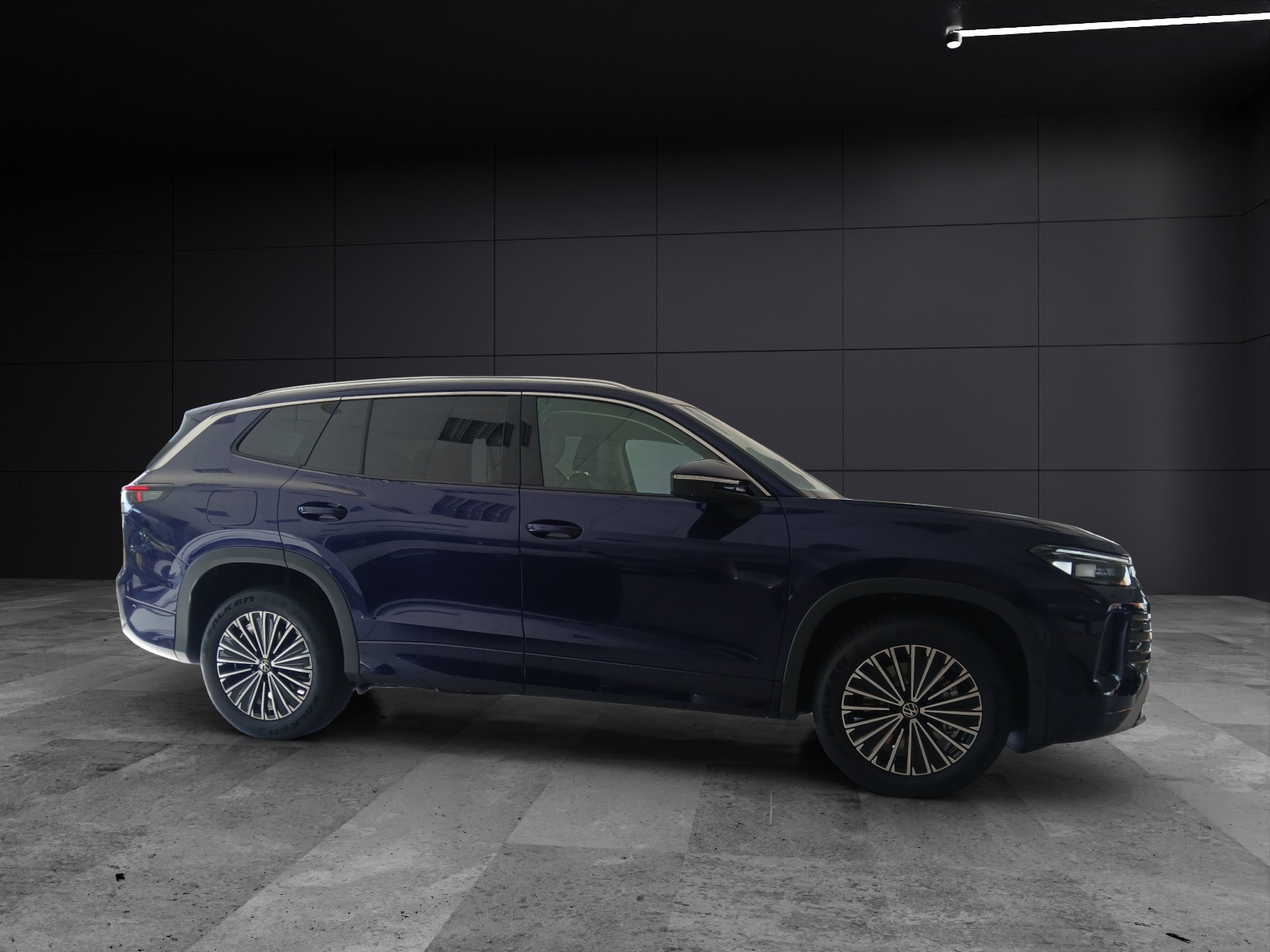 Fahrzeugabbildung Volkswagen Tayron 2.0 TDI 110 kW Elegance AHZV IQ.LIGHT Ganzjahresreifen